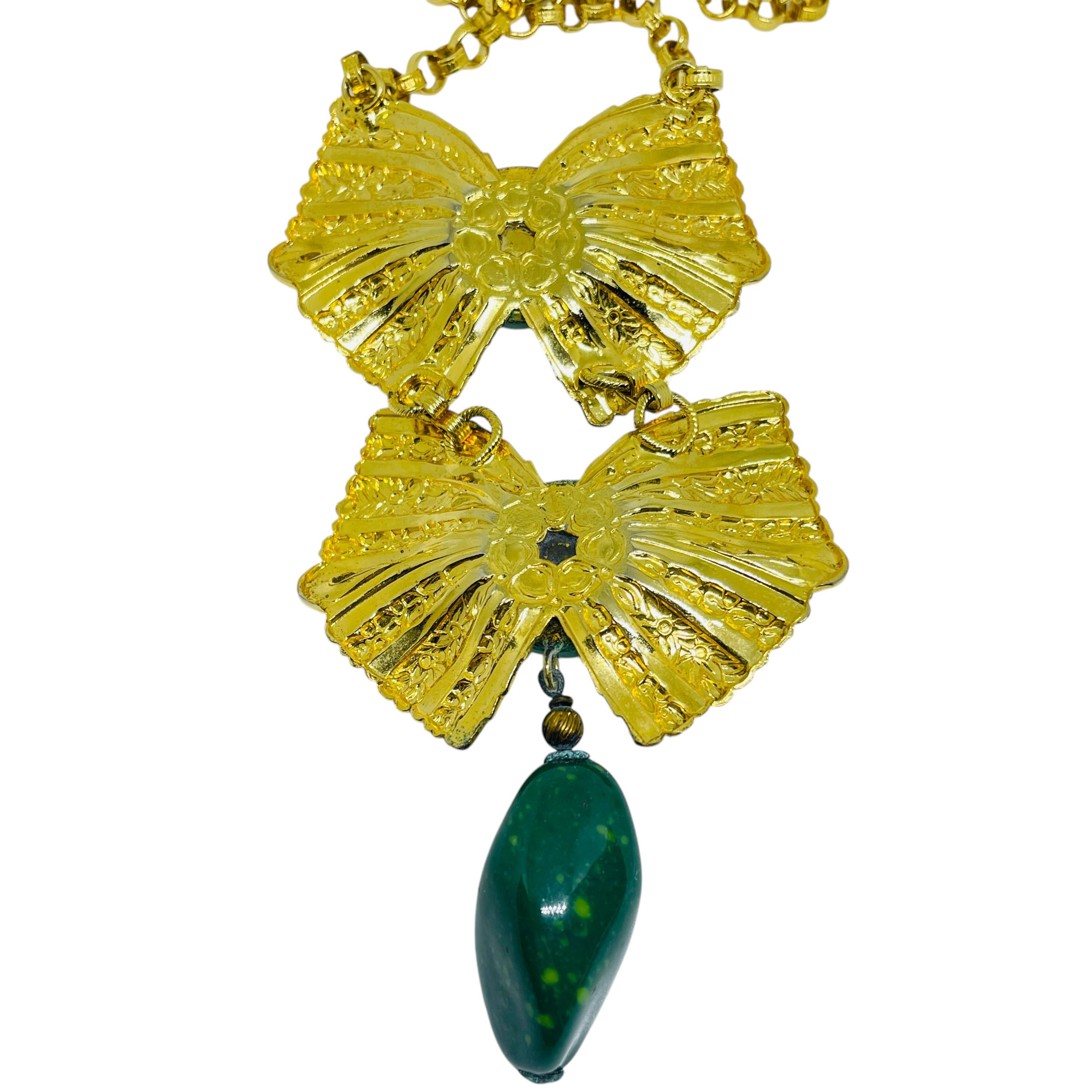 Vintage Massiv Gold Ton Grün Glas Designer Halskette im Angebot 2