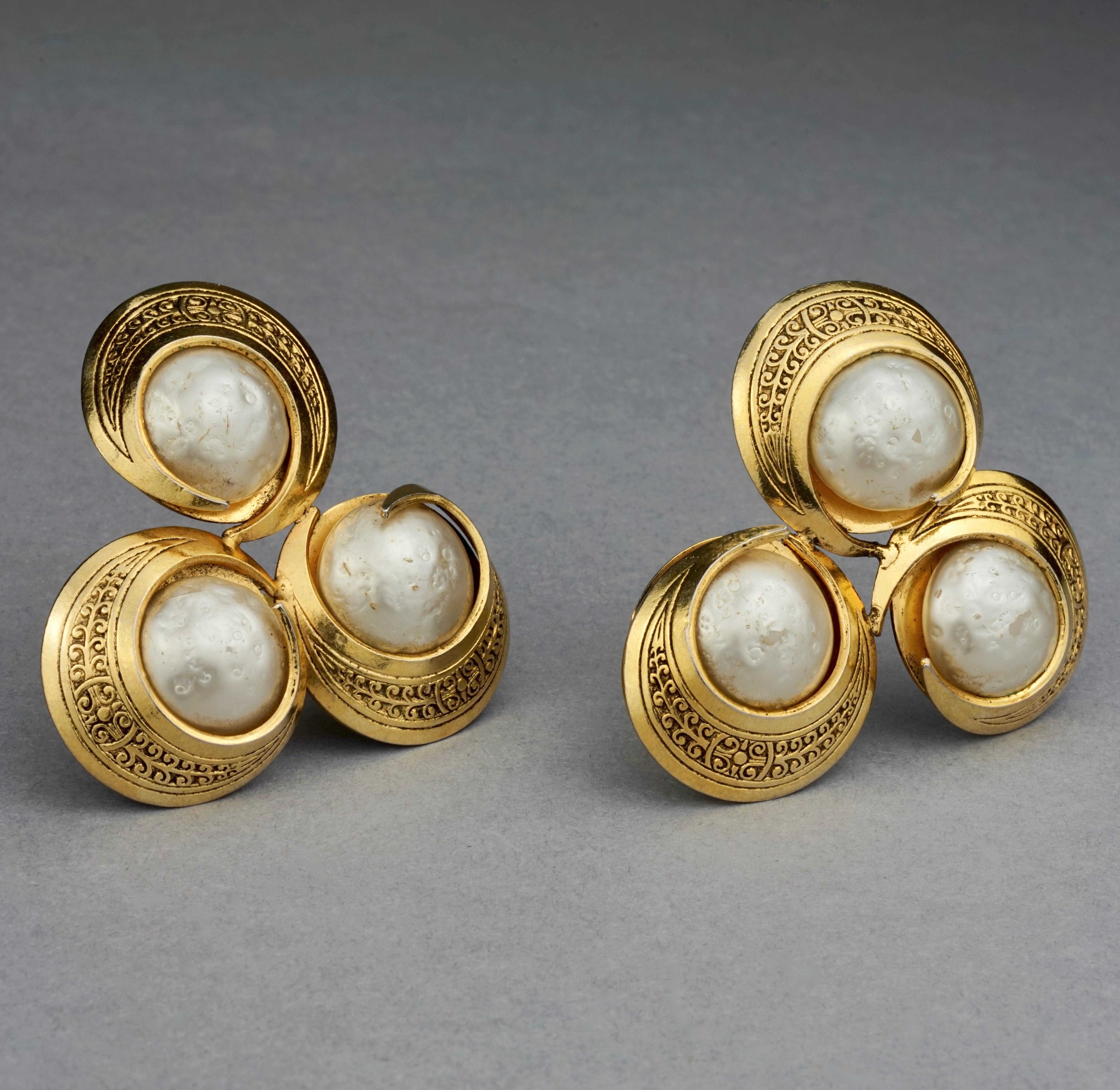 Women's Vintage Massive MERCEDES ROBIROSA Triple Textured Pearls Disc Earrings