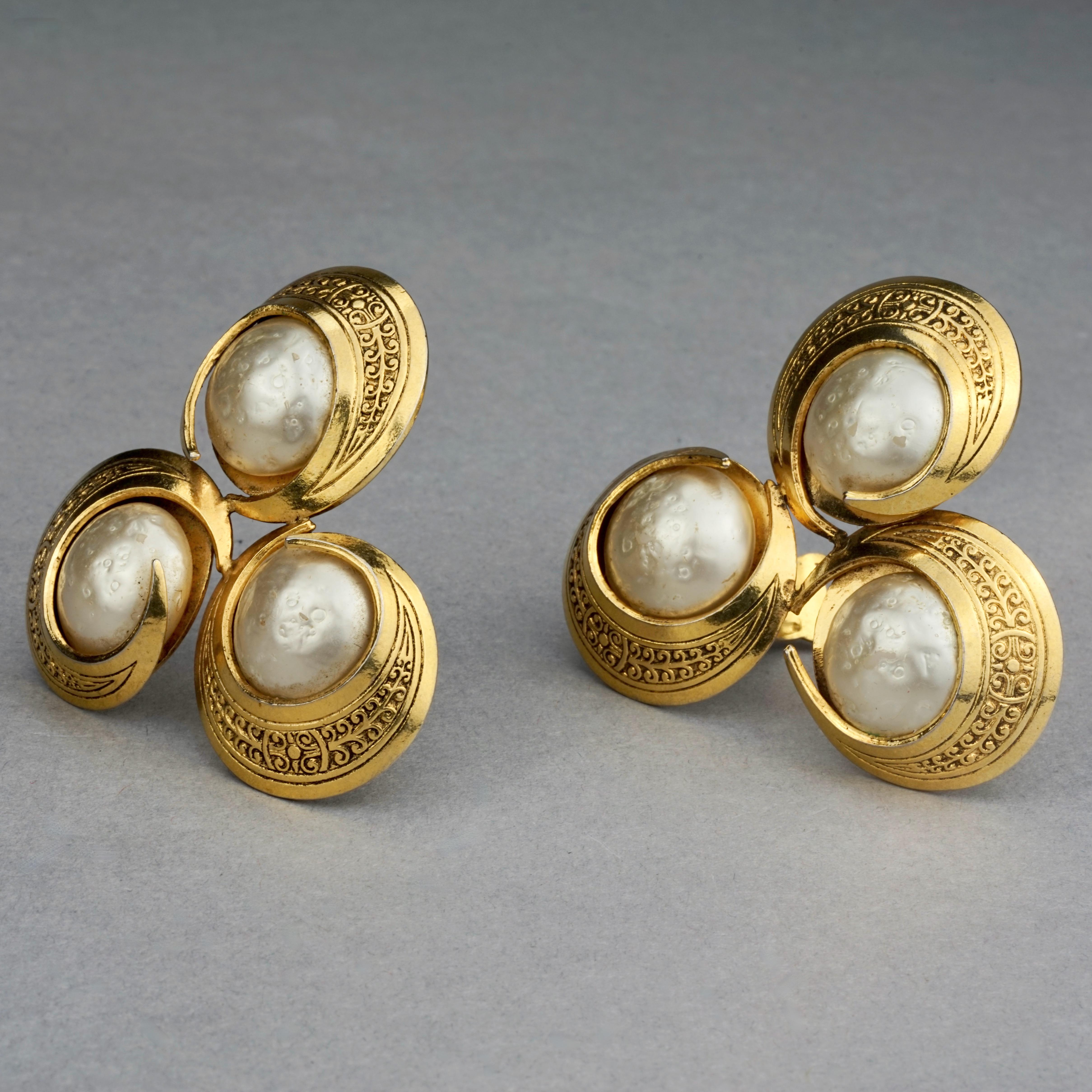 Vintage Massive MERCEDES ROBIROSA Triple Textured Pearls Disc Earrings 1