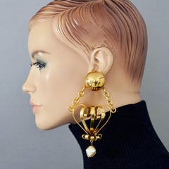 Boucles d'oreilles pendantes vintage Moschino, originales, en forme de cœur massif, avec dôme et perles