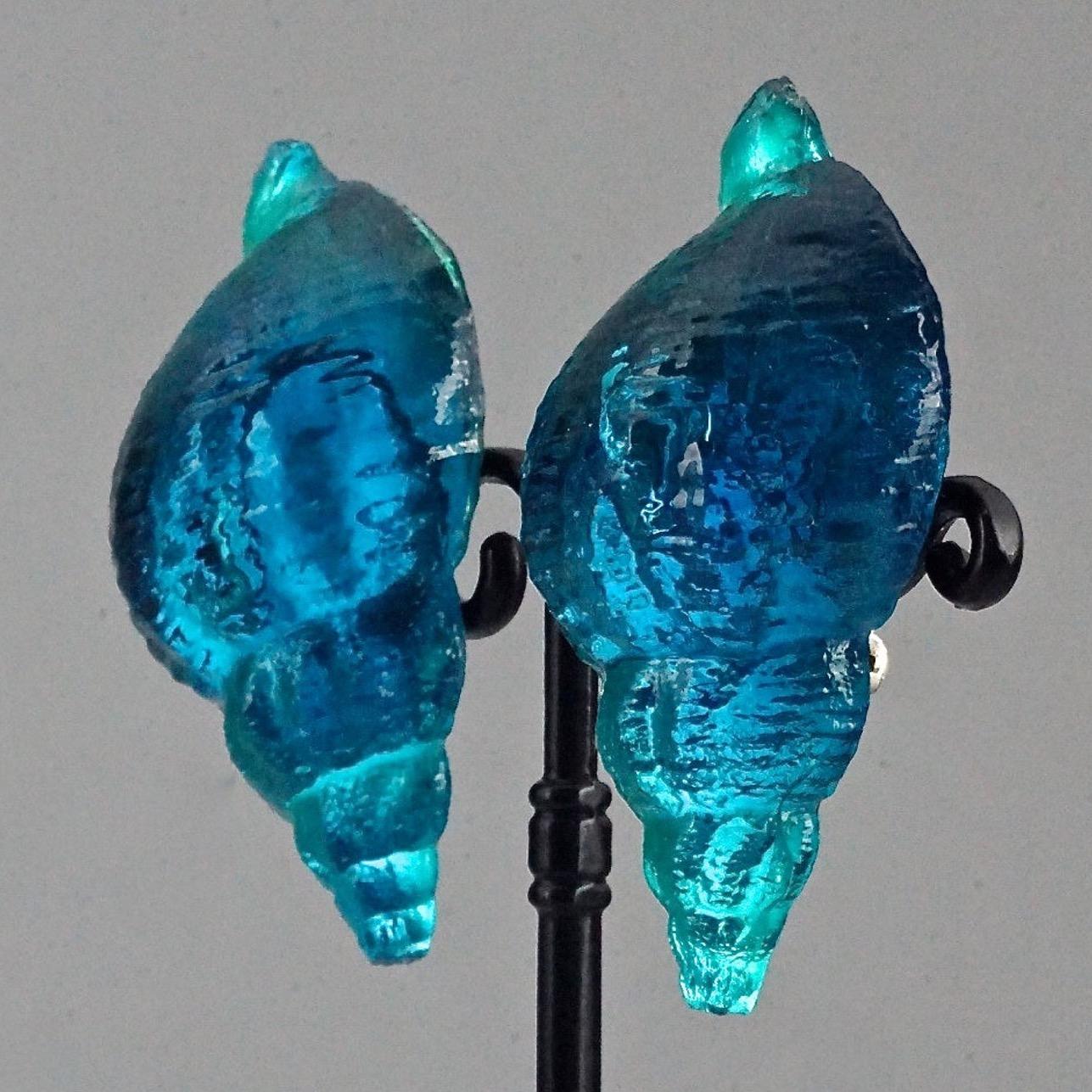 Vintage Massive ROCHAS PARIS Sea Shell Lucite Earrings 5