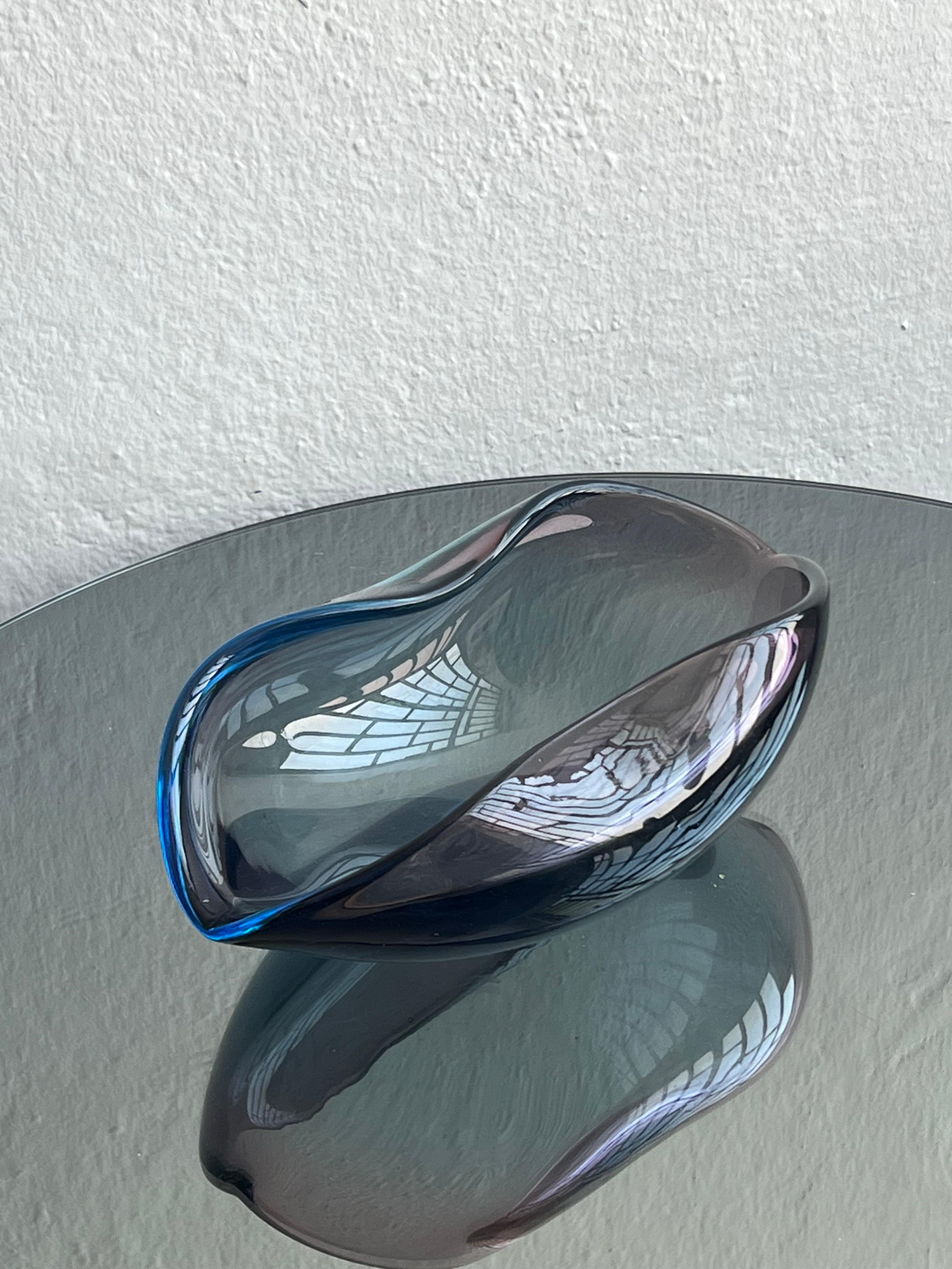 Vintage Massive Murano Glass Sommerso Schale, Blau, klares und violettes flüssiges Glas im Angebot 8