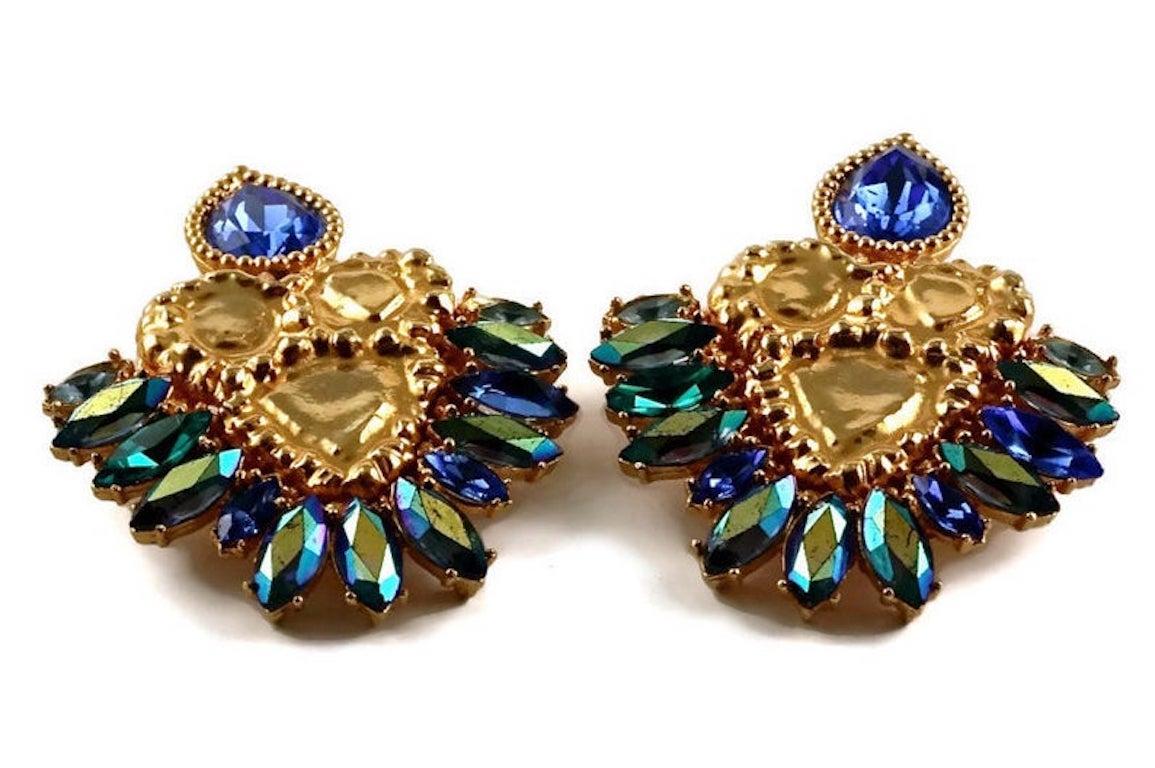 Vintage Massive YVES SAINT LAURENT Iridescent Rhinestones Jewelled Earrings In Excellent Condition For Sale In Kingersheim, Alsace