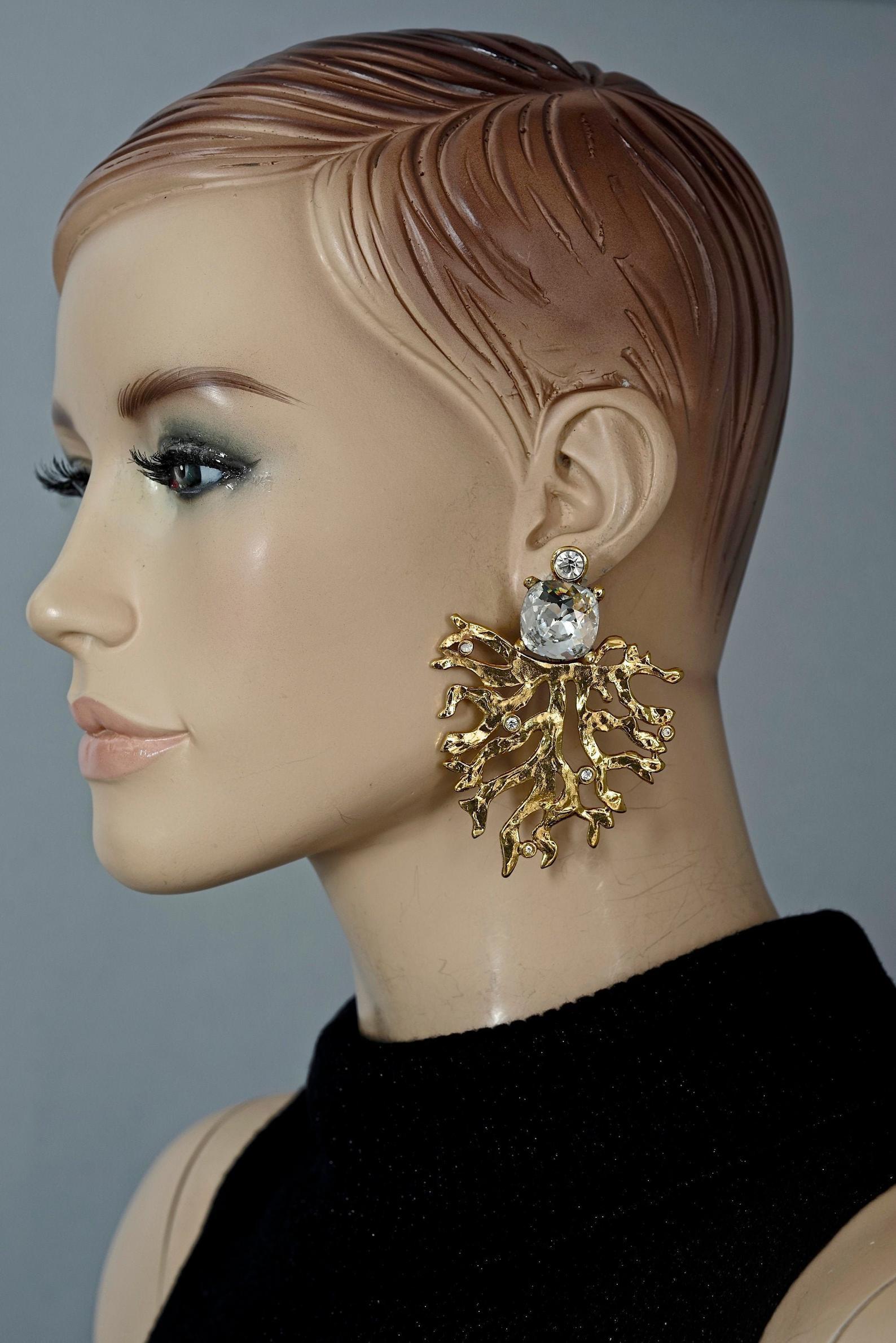 Vintage Massive YVES SAINT LAURENT Ysl by Robert Goossens Coral Gilt Rhinestone Earrings

Measurements:
Height: 2.95 inches (7.5 cm)
Width: 2.28 inches (5.8 cm)
Weight per Earring: 29 grams

Features:
- 100% Authentic YVES SAINT LAURENT by Robert