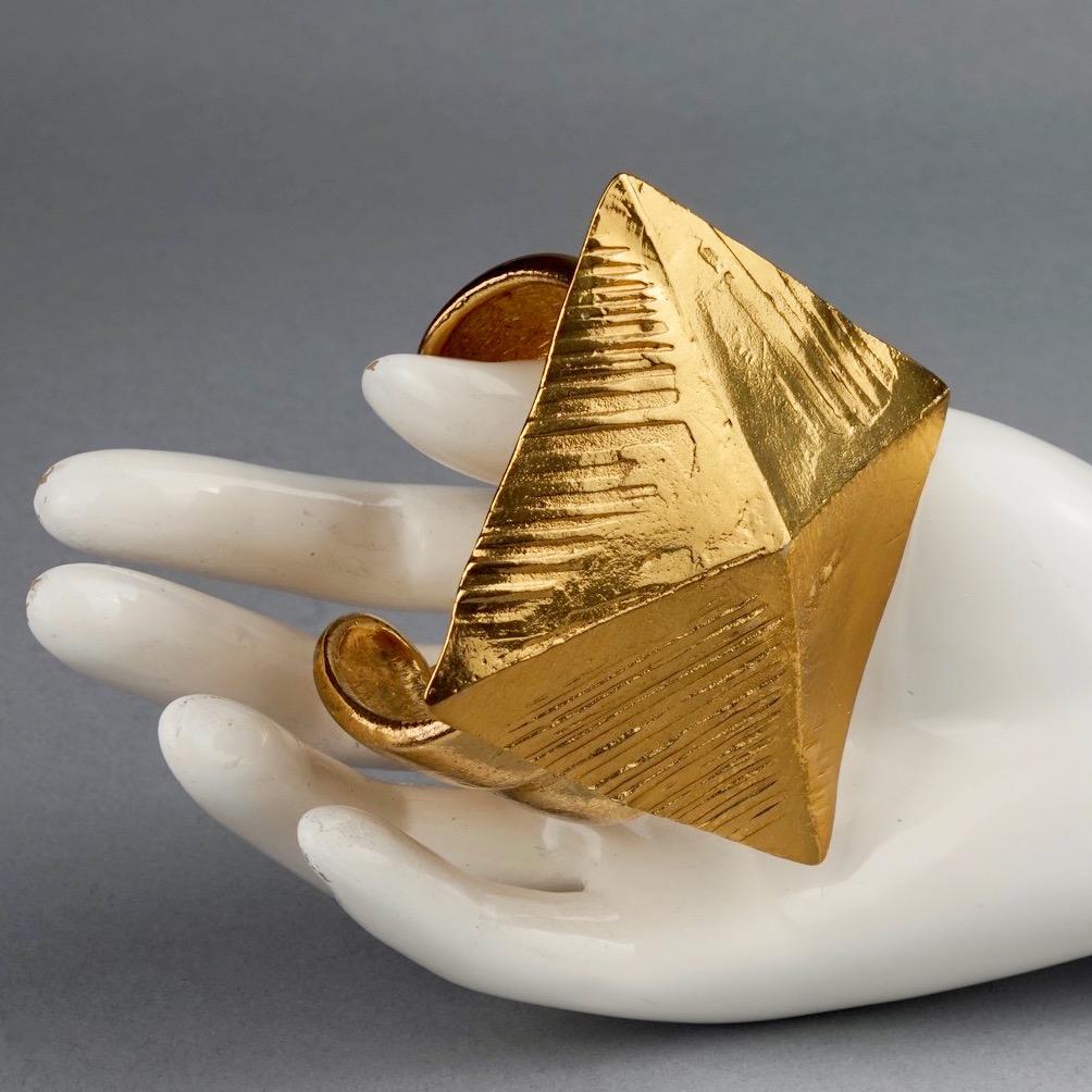 Vintage Massive YVES SAINT LAURENT Ysl Pyramid Textured Cuff Bracelet For Sale 7