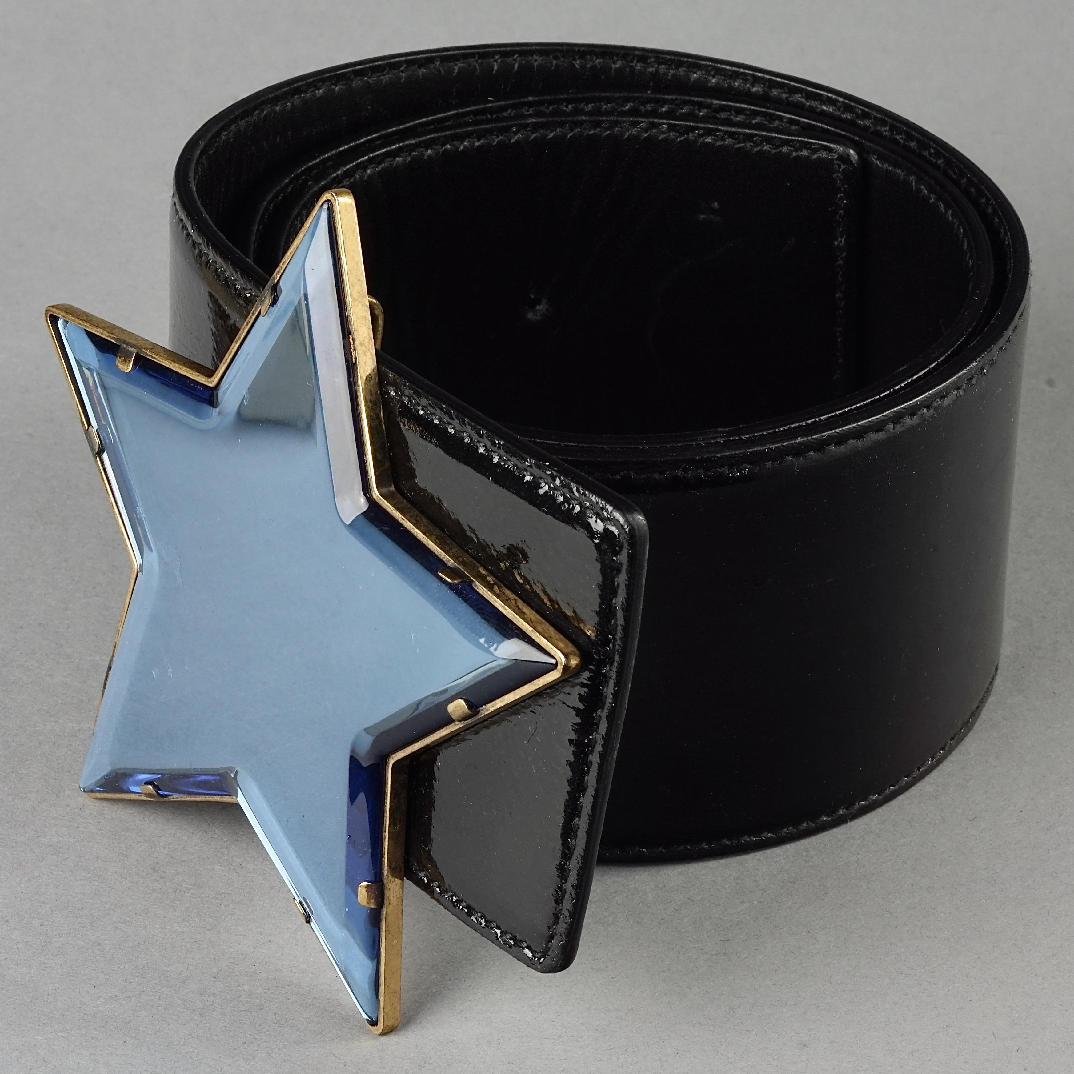 belt with star buckle