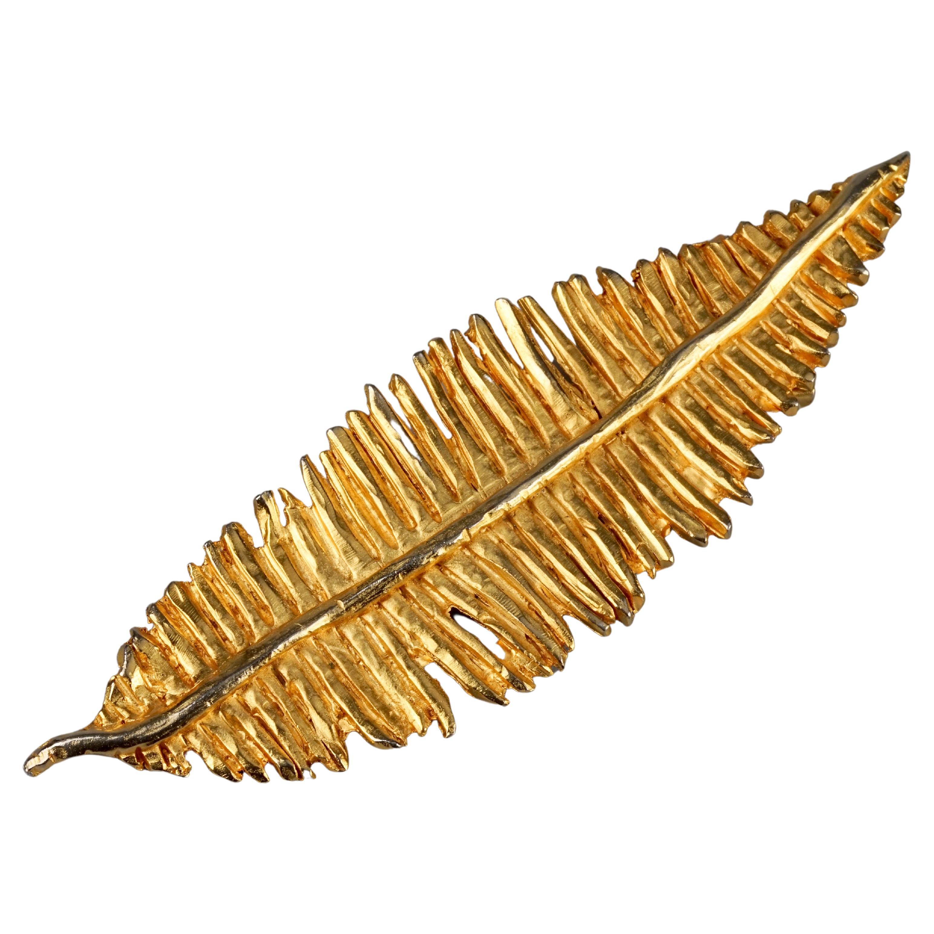 Vintage Masssive LINDA HATTAB PARIS Textured Leaf Novelty Brooch For Sale