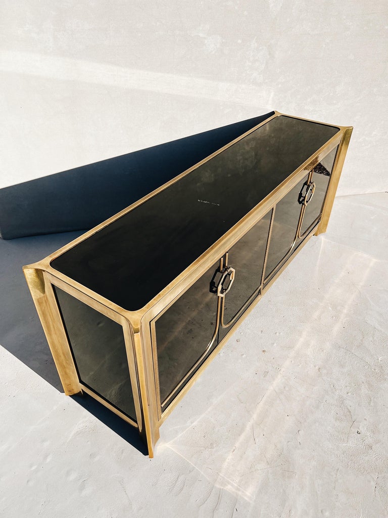 Vintage Mastercraft Brass and Black Lacquer Credenza For Sale 3