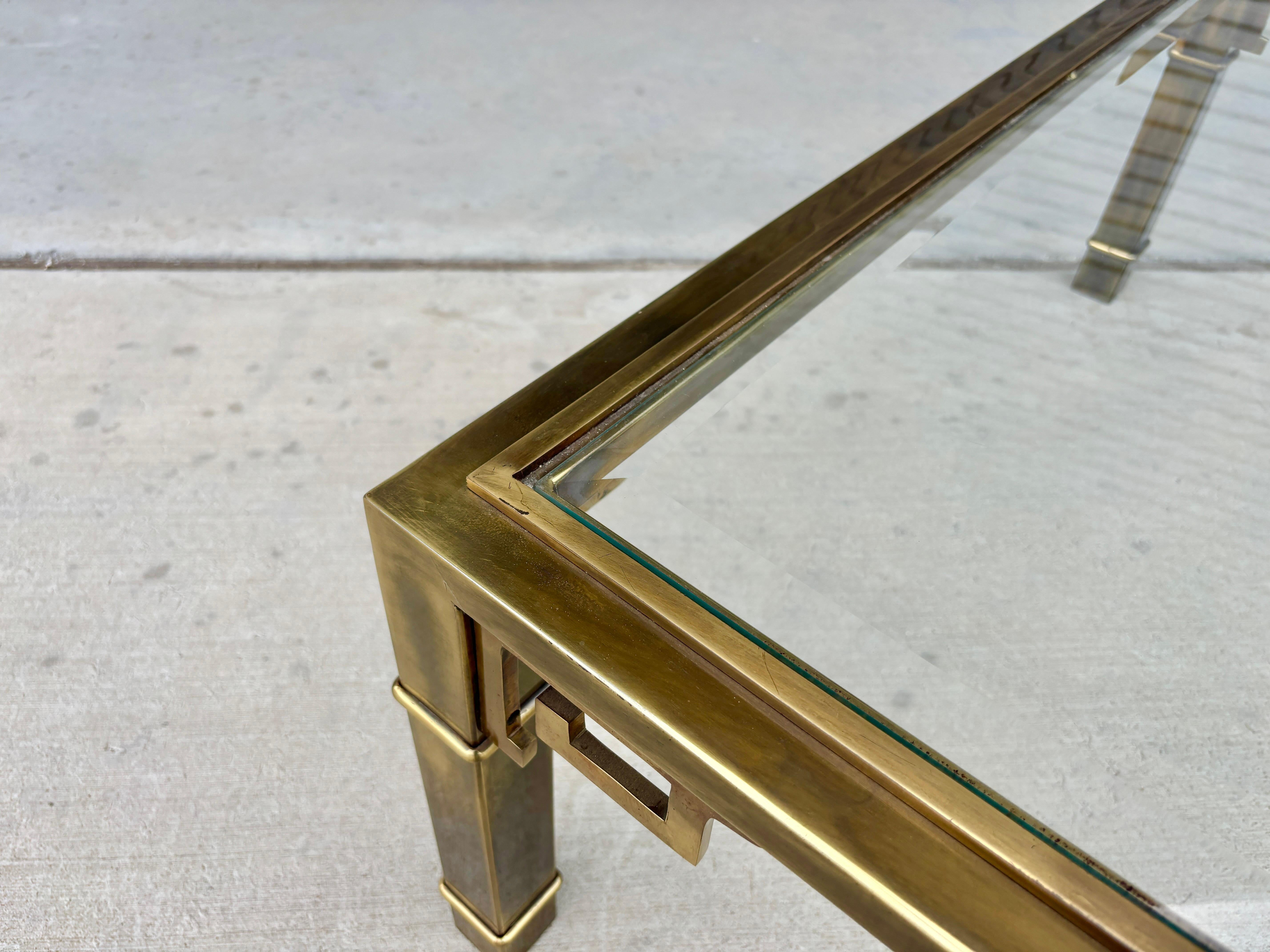 Table basse vintage en laiton Mastercrafters en vente 5