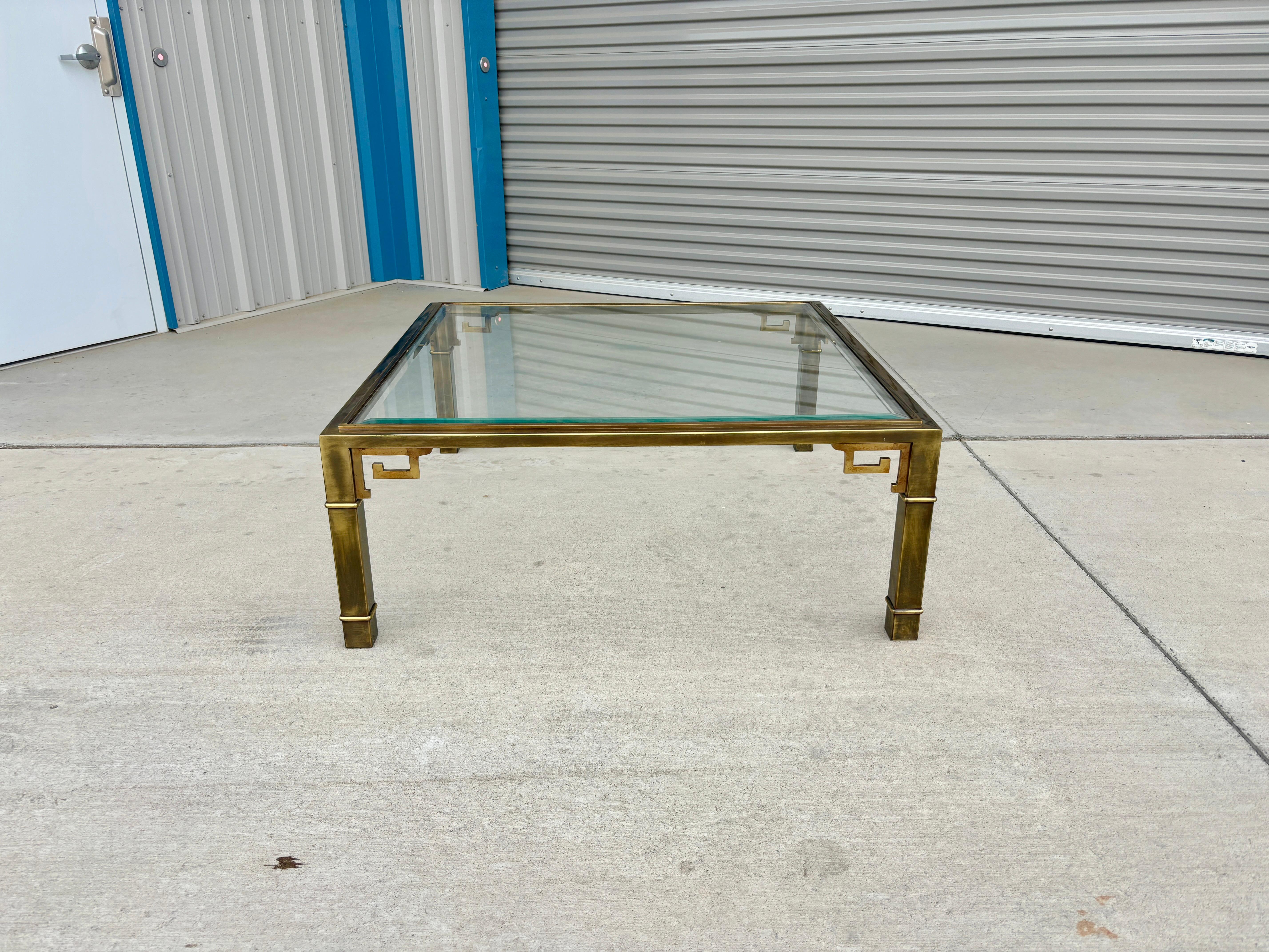 Mid-Century Modern Table basse vintage en laiton Mastercrafters en vente