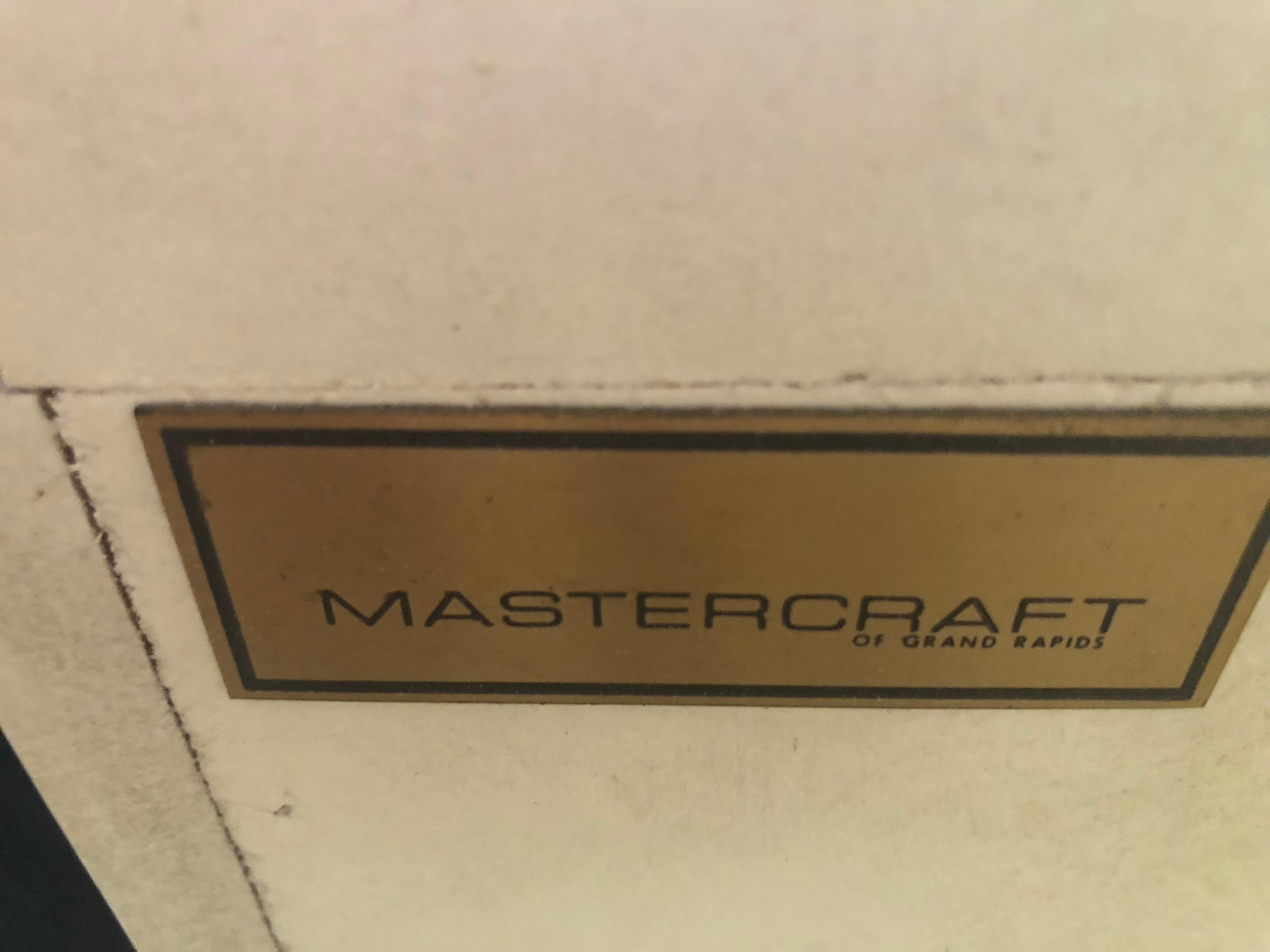 Vintage Mastercraft Kunstleder und Messing Ming Credenza Buffet Sideboard 7