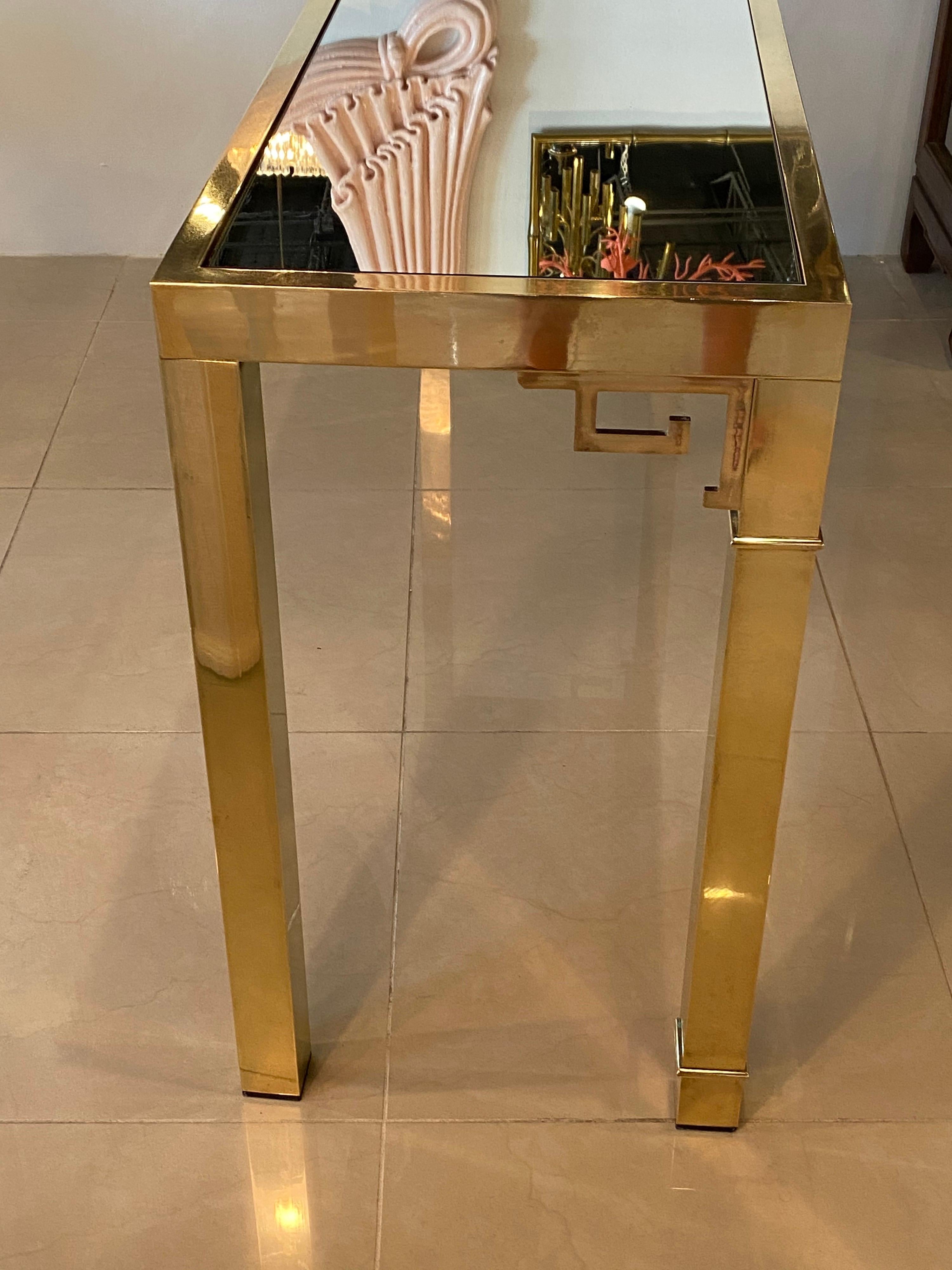 Late 20th Century Vintage Mastercraft Polished Brass Greek Key Console Table Mirror Top For Sale