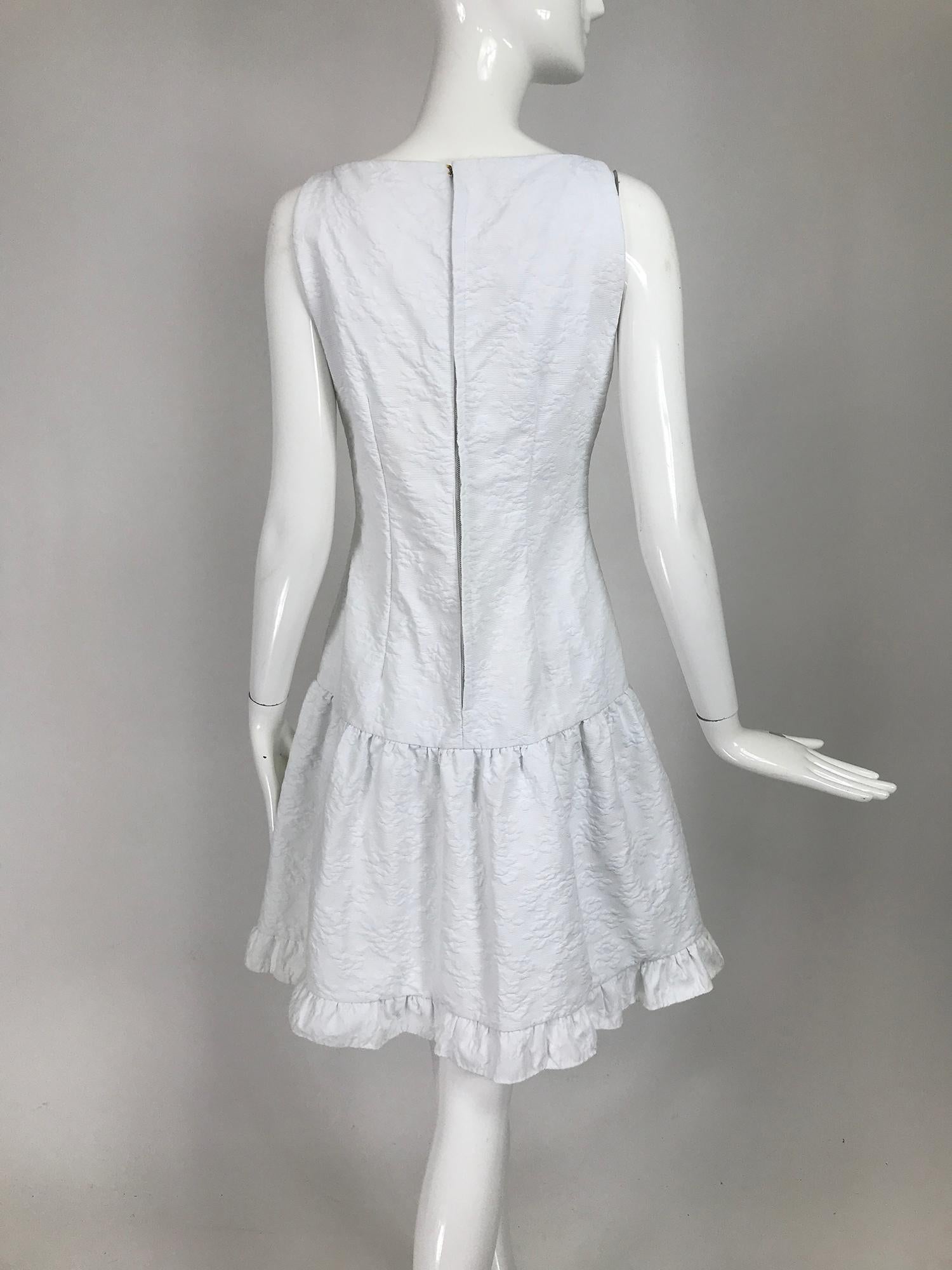 Vintage Matelassé White Cotton Ruffle Sun Dress 1960s In Good Condition For Sale In West Palm Beach, FL