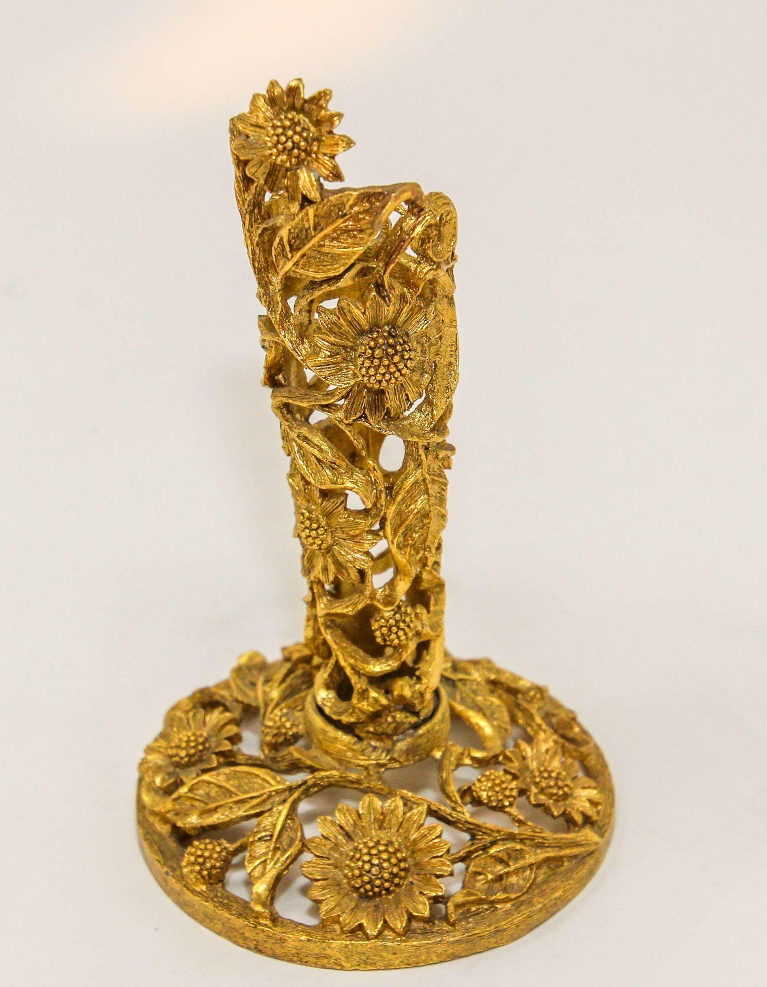 Vintage Matson Ormolu Gold Tone Metal Filigree Bud Vase Holder 1940s In Good Condition For Sale In North Hollywood, CA