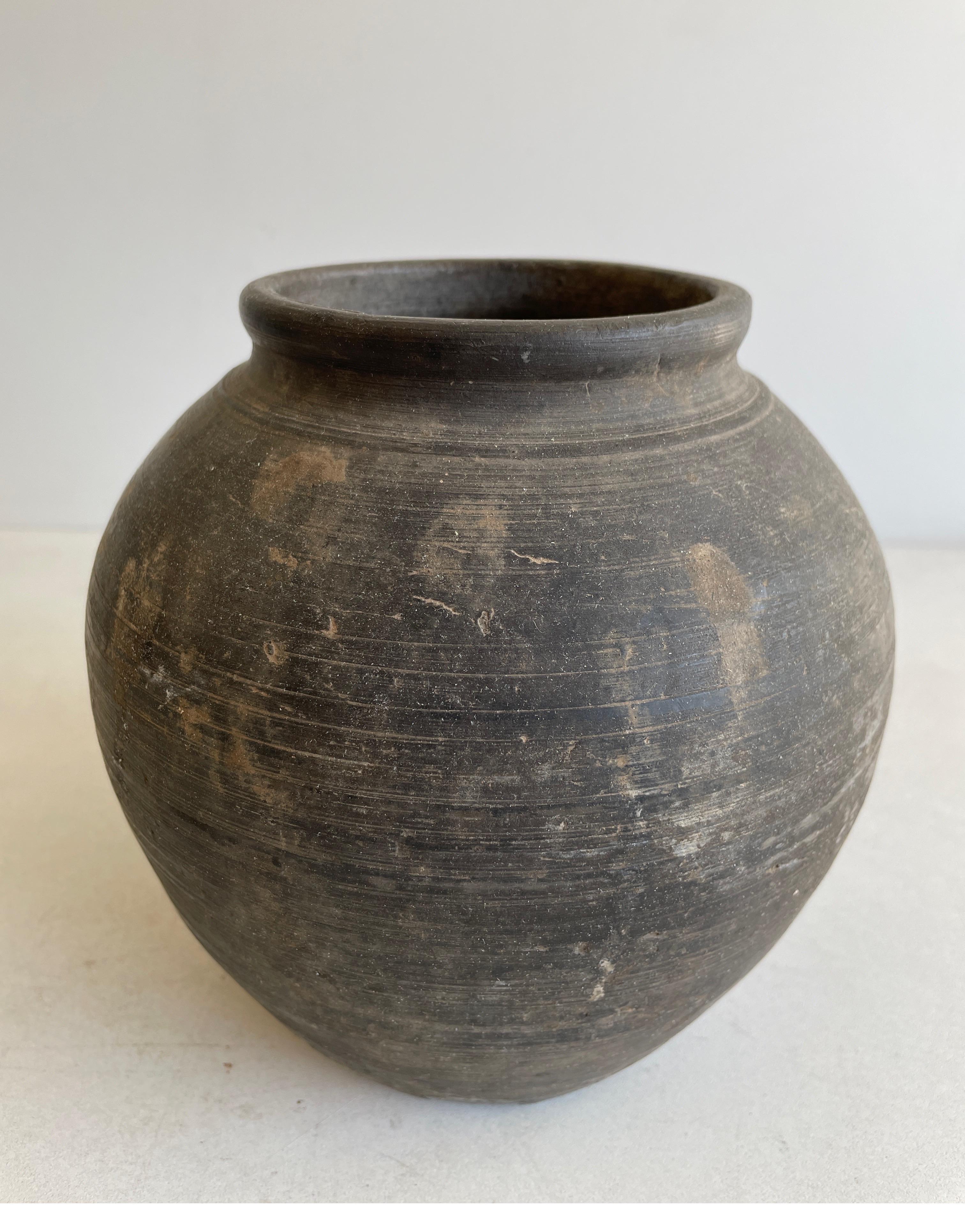 Vintage Matte Clay Oil Pottery Decorative Pot  In Good Condition In Brea, CA