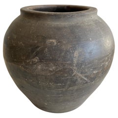 Vieux pot à huile gris foncé mat
