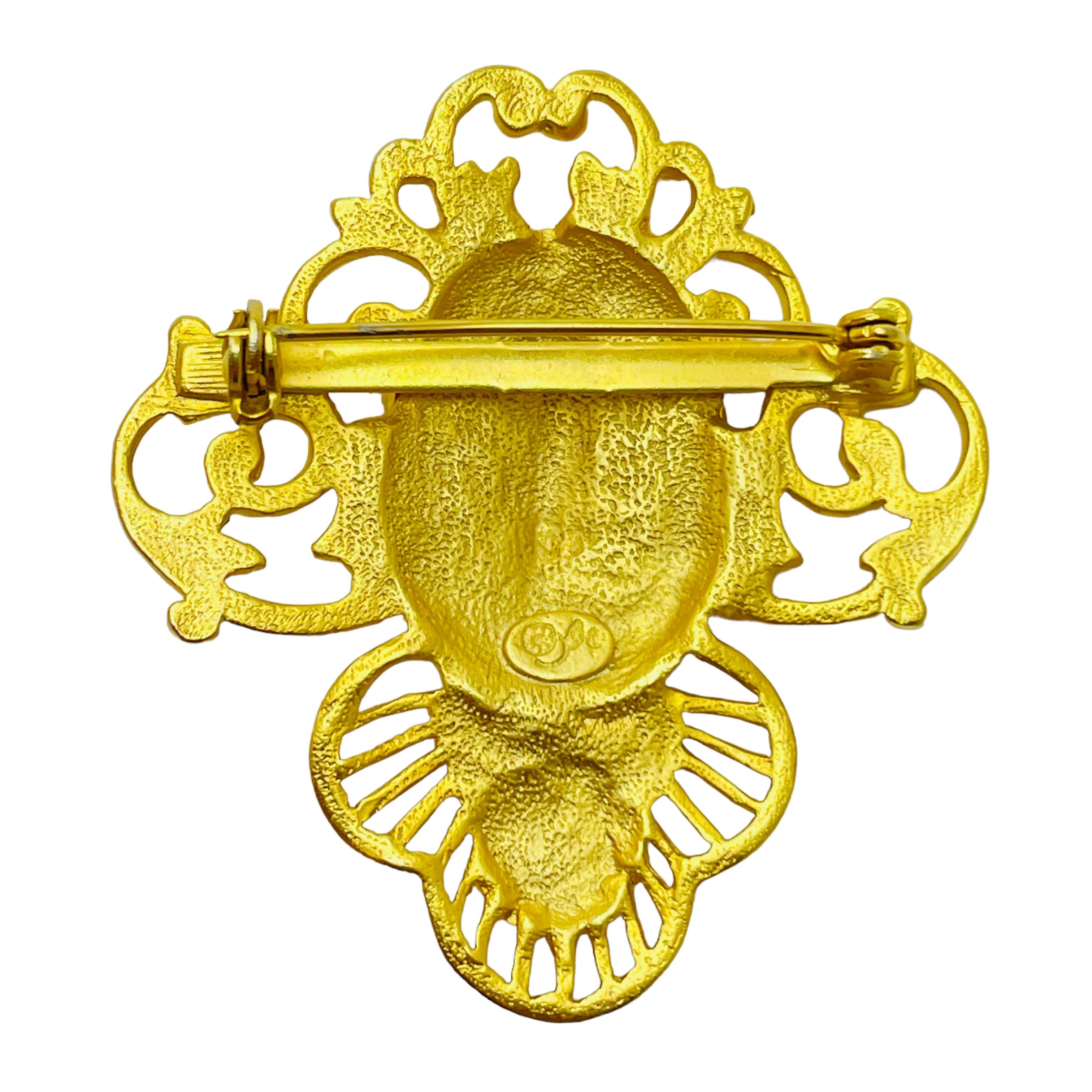 Women's Vintage matte gold cherub angel designer brooch For Sale
