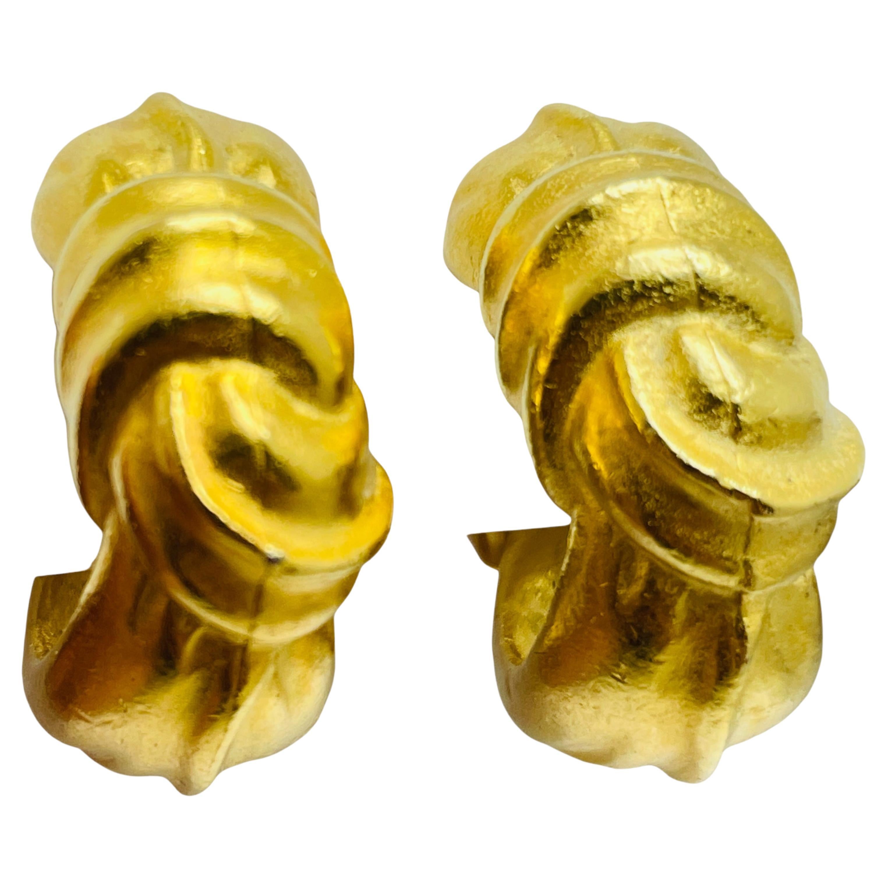 Vintage matte gold designer runway hoop clip on earrings For Sale