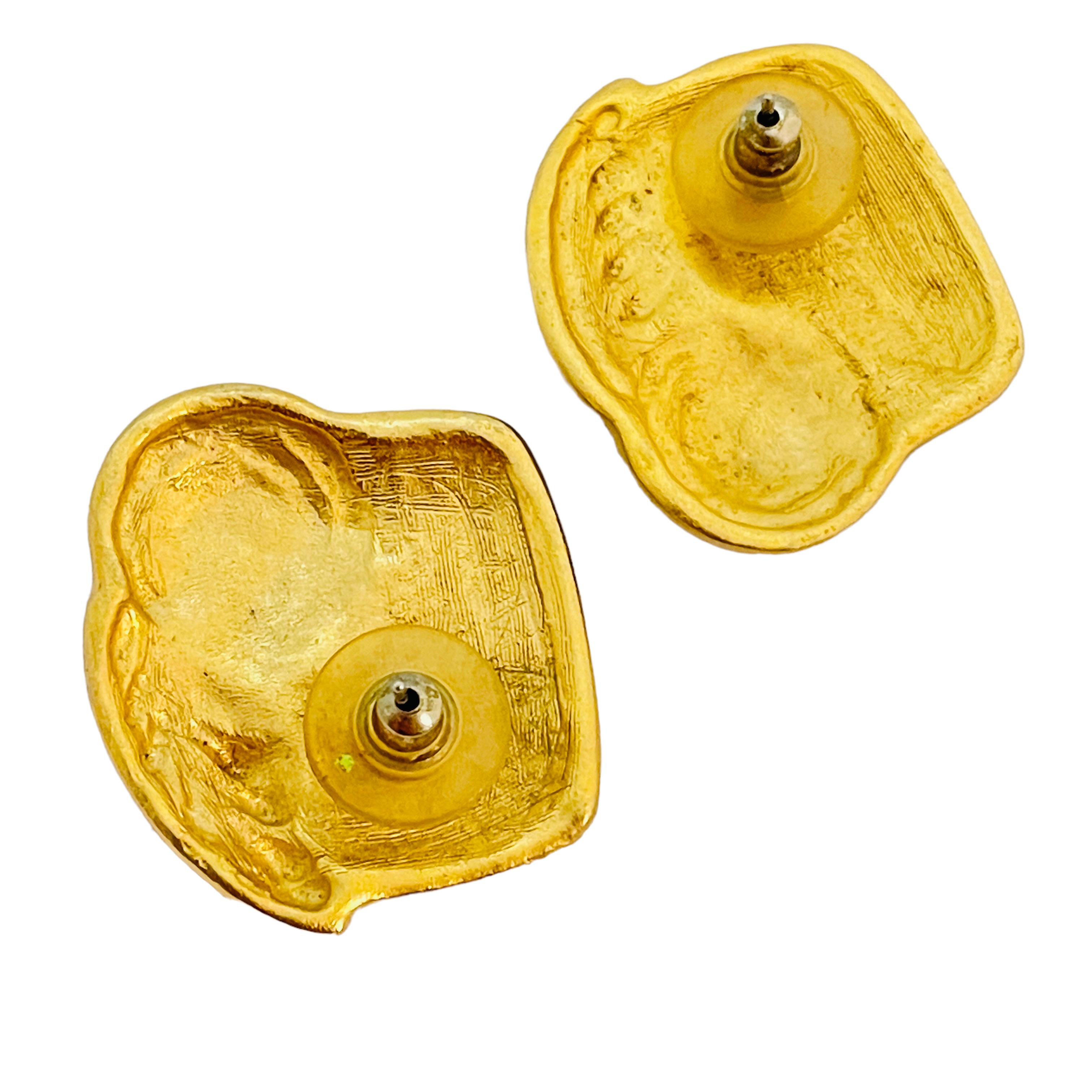 Women's or Men's Vintage matte gold enamel leaf designer runway pierced earrings For Sale