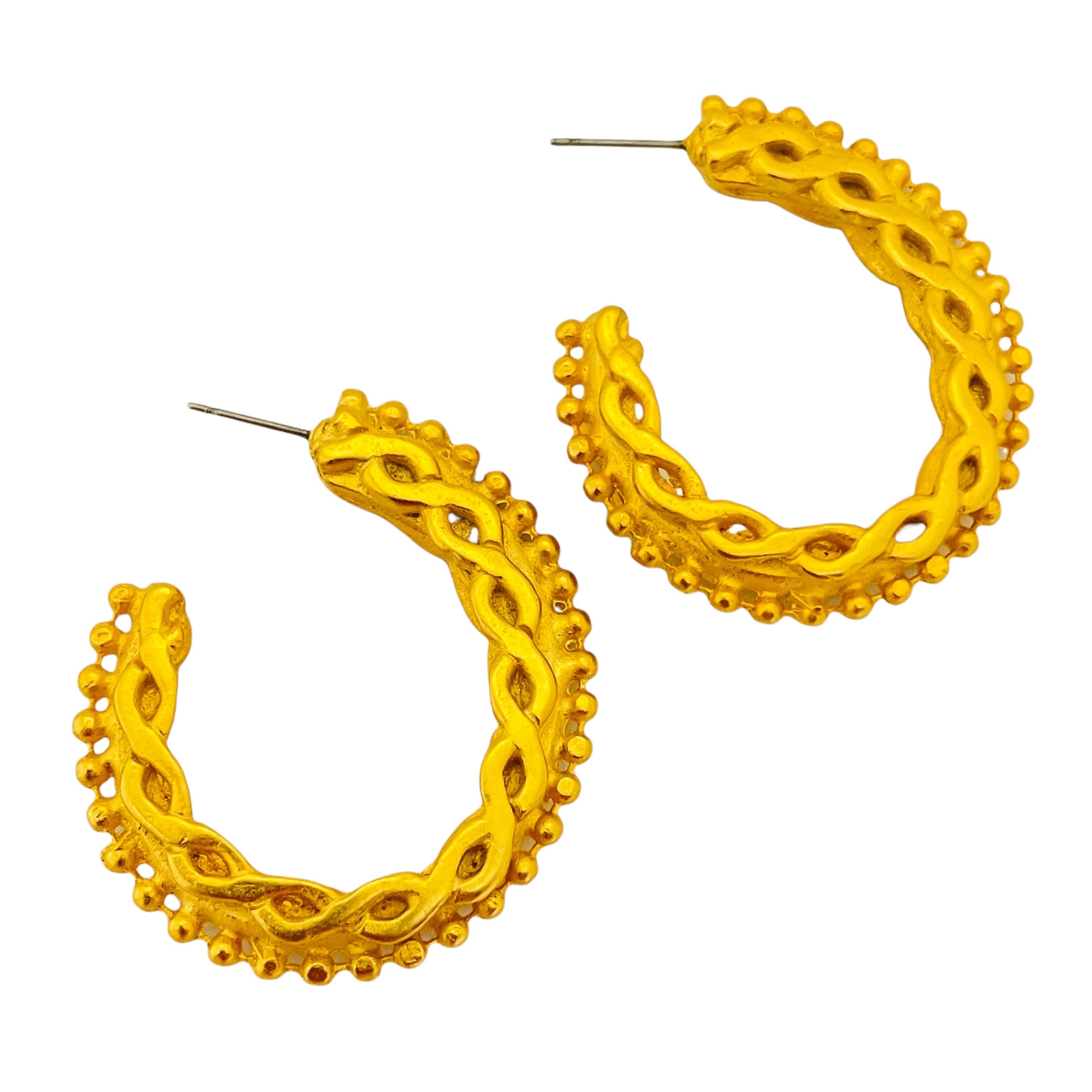 Women's Vintage matte gold Etruscan style hoop designer runway earrings For Sale