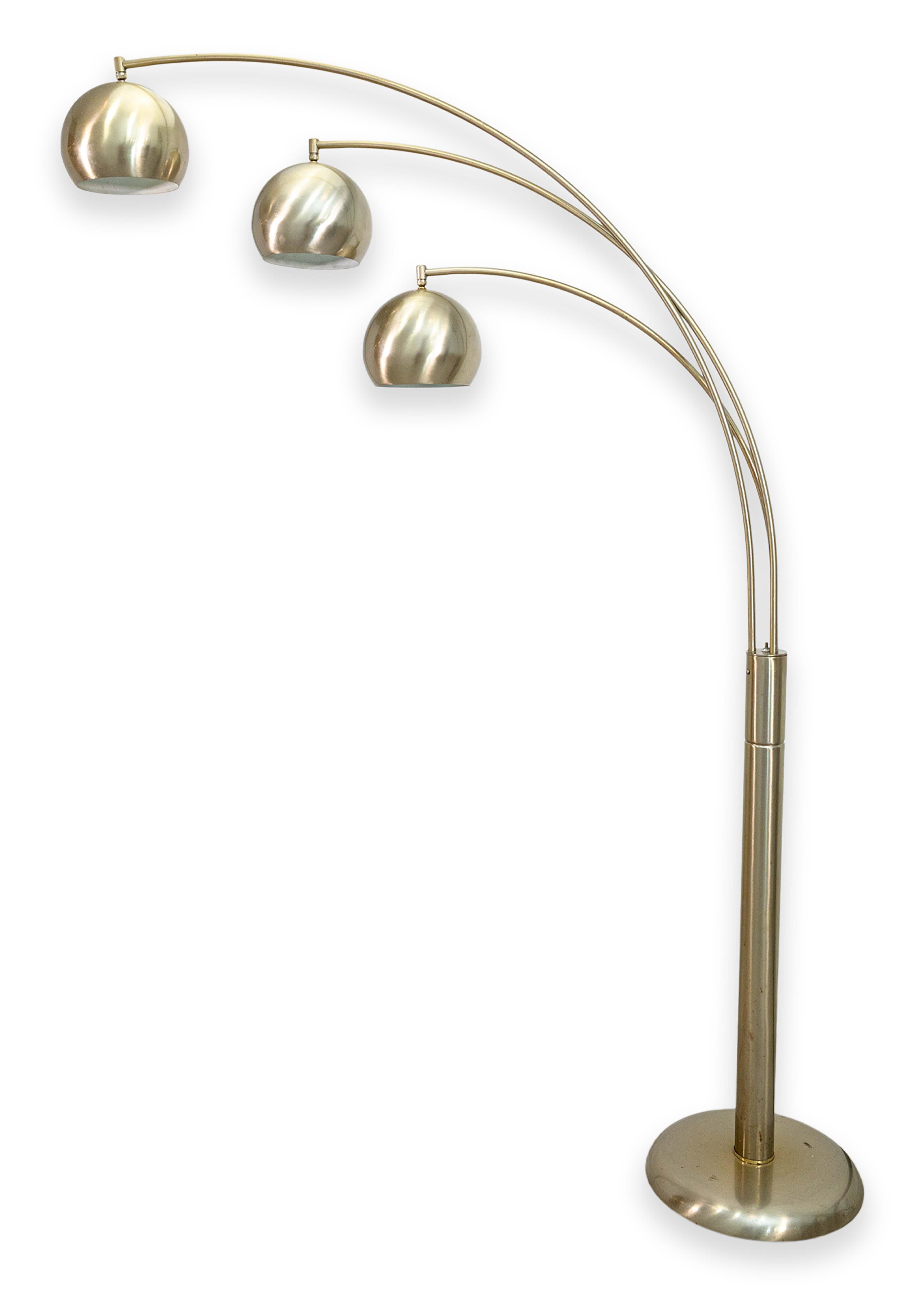 Lampada da terra ad arco regolabile a 3 bracci in metallo opaco d'epoca del Mid Century Moderno in vendita 2