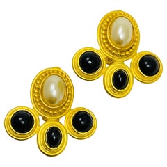 Vintage matte gold pearl etruscan huge designer runway clip on earrings