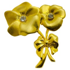 Retro matte gold rhinestone flower designer brooch