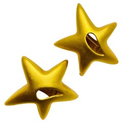 Vintage-Ohrclips aus mattem Gold mit Sternendesigner