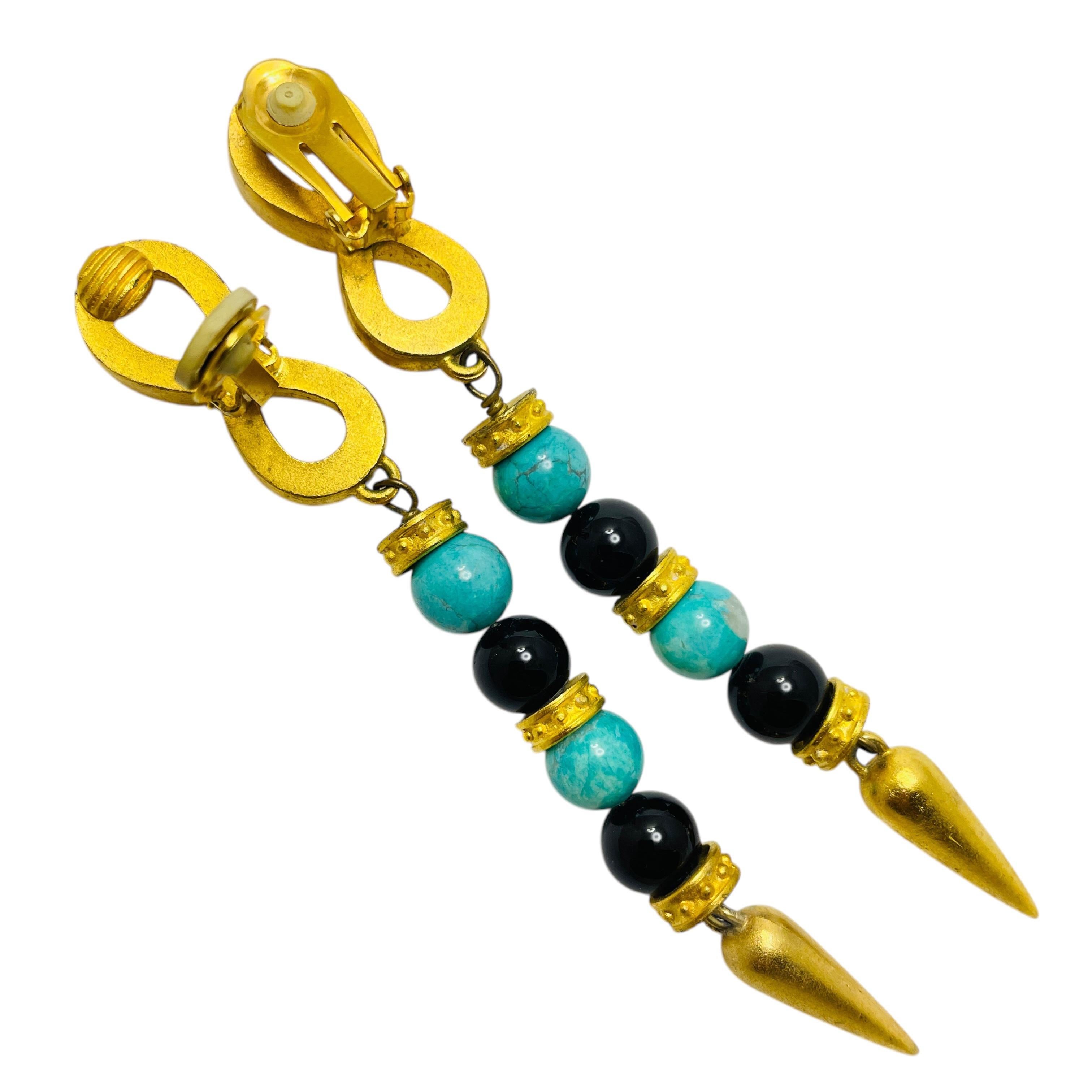 Pendientes de clip de cristal etrusco en tono dorado mate vintage de diseño de pasarela en Bueno estado para la venta en Palos Hills, IL