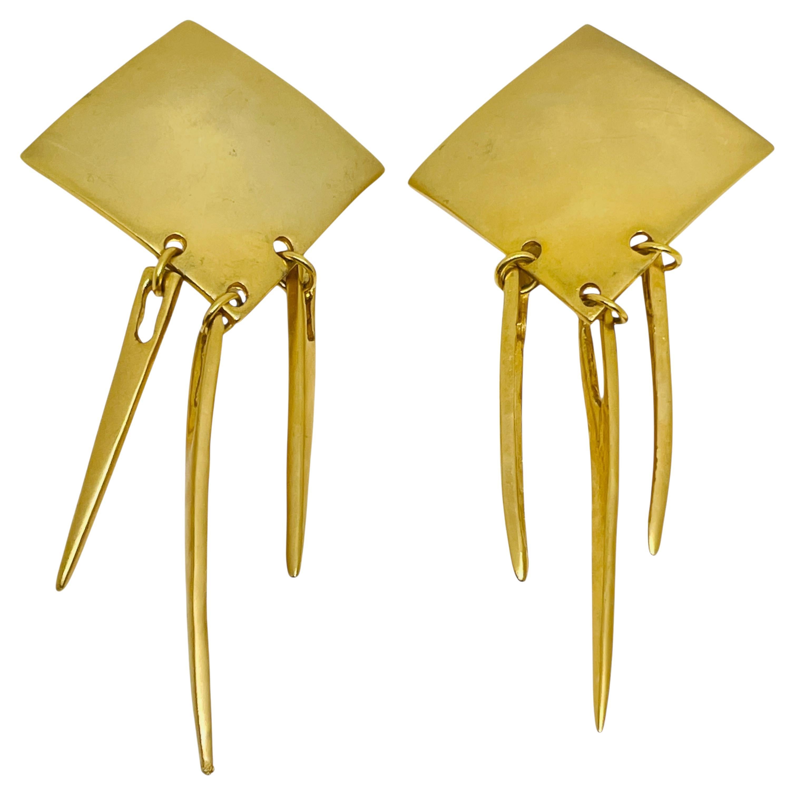 Vintage matte gold tone modernist designer clip on dangle earrings