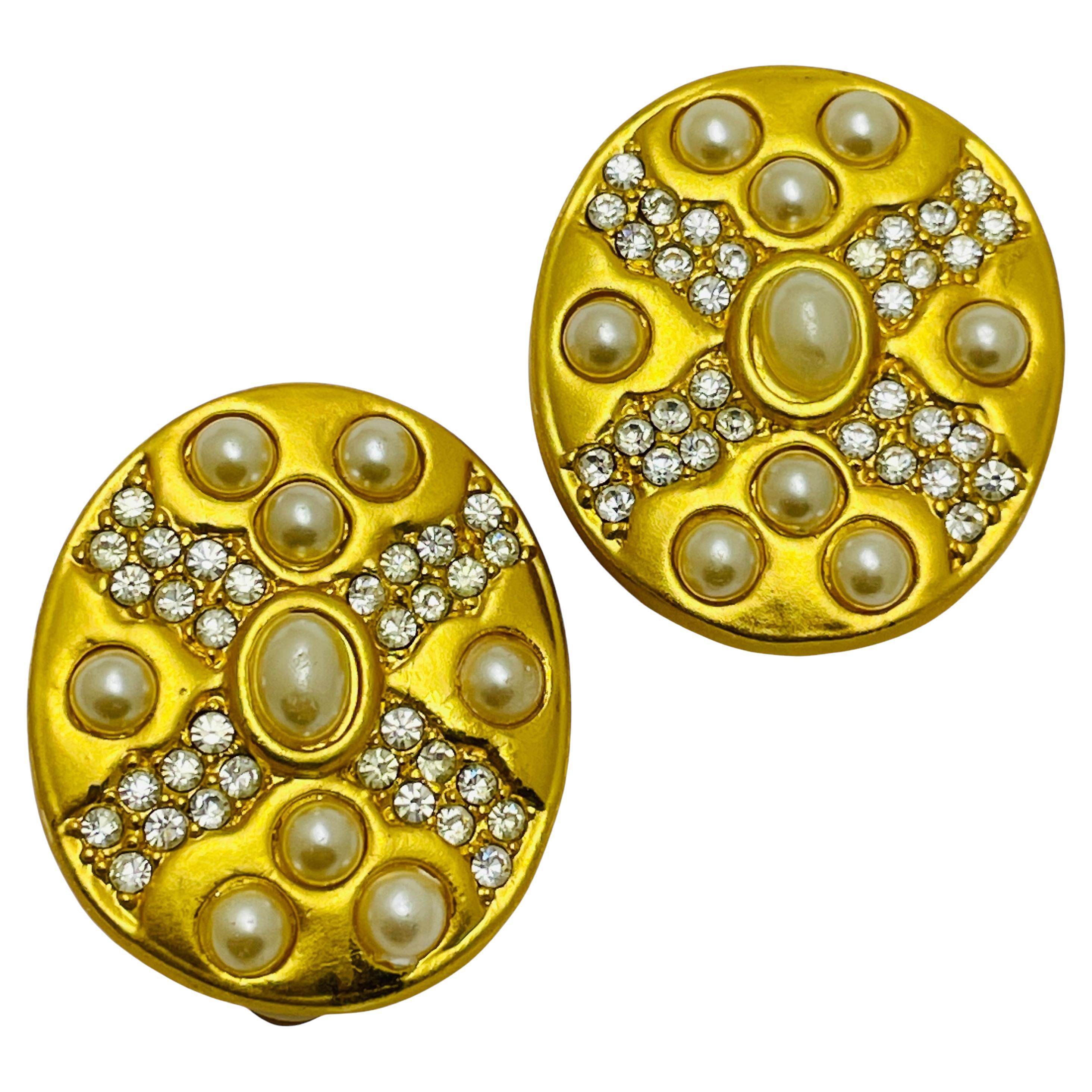 Vintage matte gold tone rhinestone pearls huge designer clip on earrings For Sale