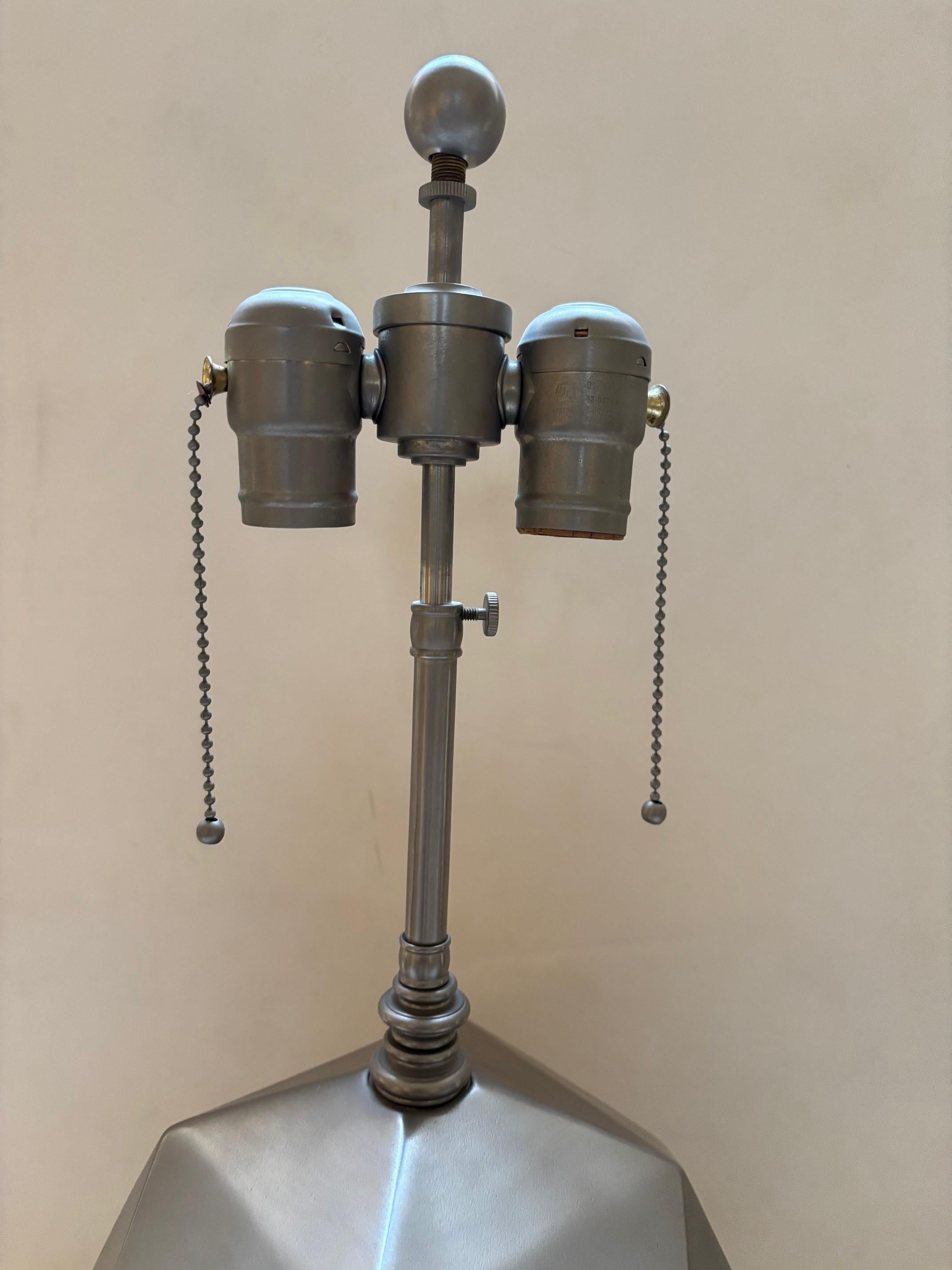 Vintage Matte Nickle Plated Mounted On a Black Granite Base Geometric Table Lamp For Sale 2