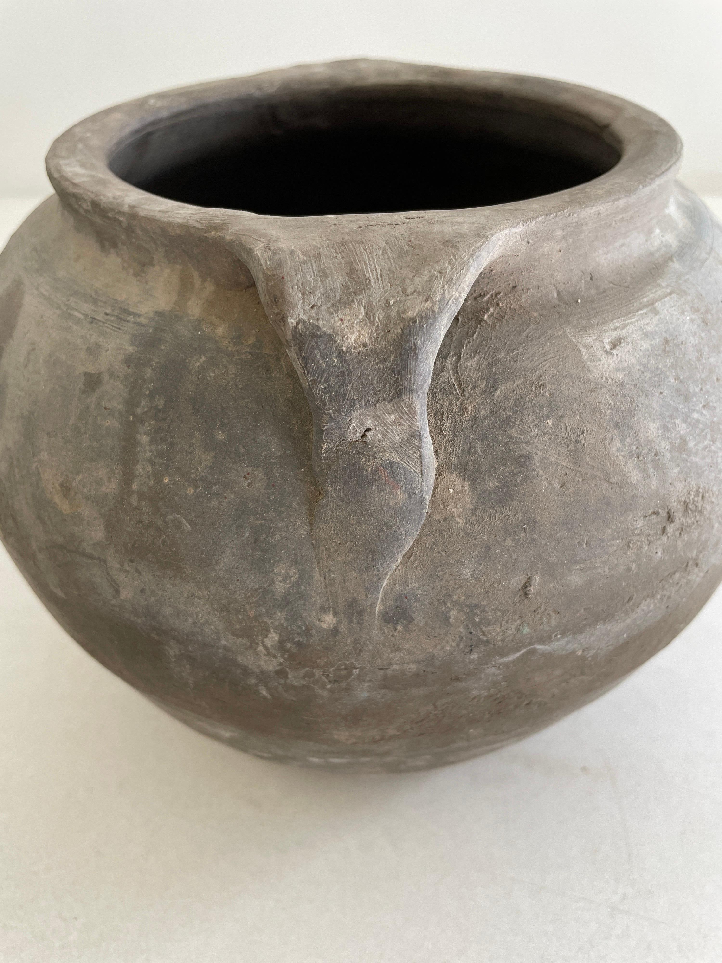 Matte Öltopf-Keramik aus Ton (20. Jahrhundert)