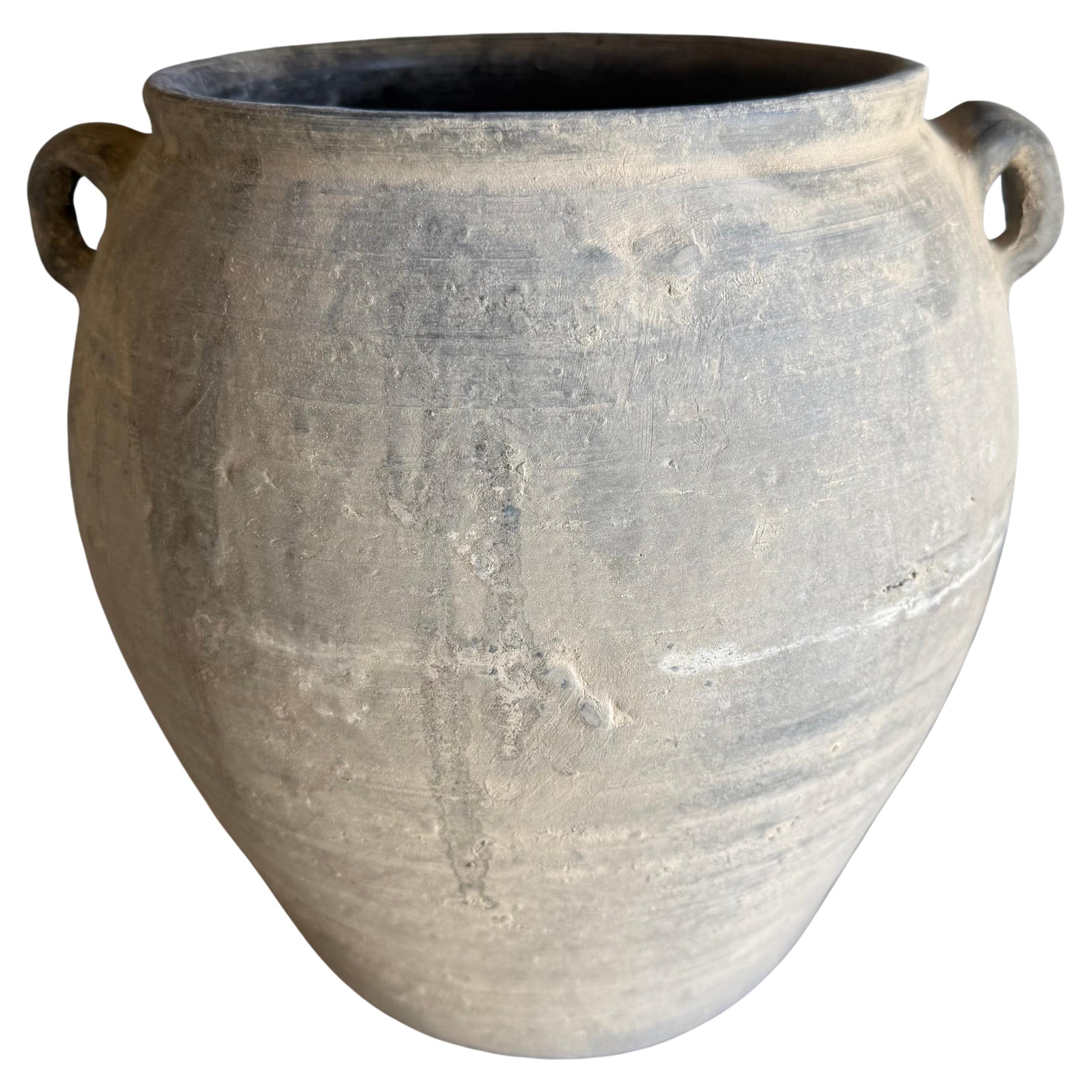 Vintage Matte Oil Pot Clay Pottery