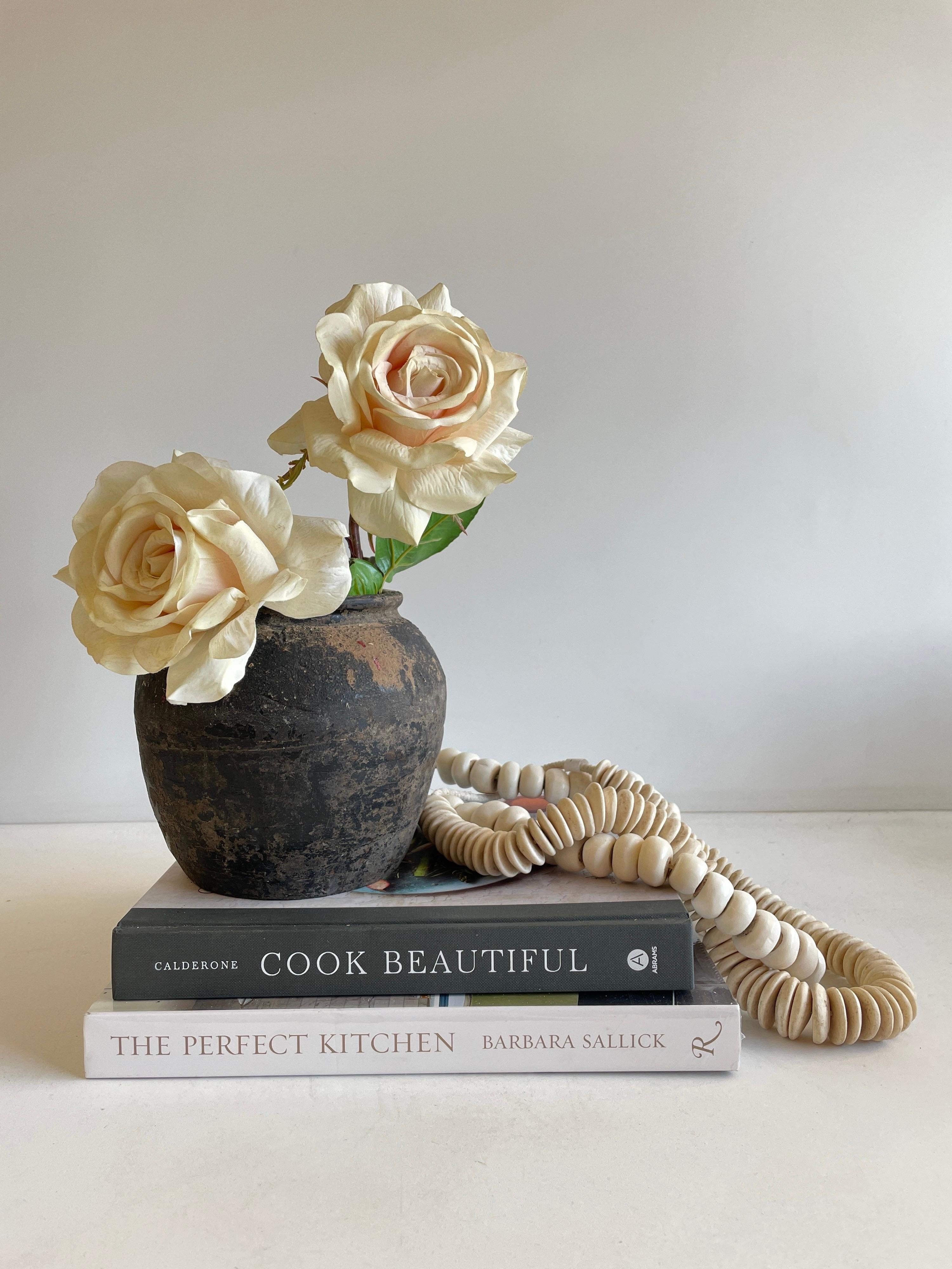 Vintage Matte oil pottery small 
Vintage Matte clay oil pottery decorative pot Vintage Matte oil pots pottery beautifully rich in character, this vintage oil pot adds just the right amount of texture + warmth where you need it. Stunning matte