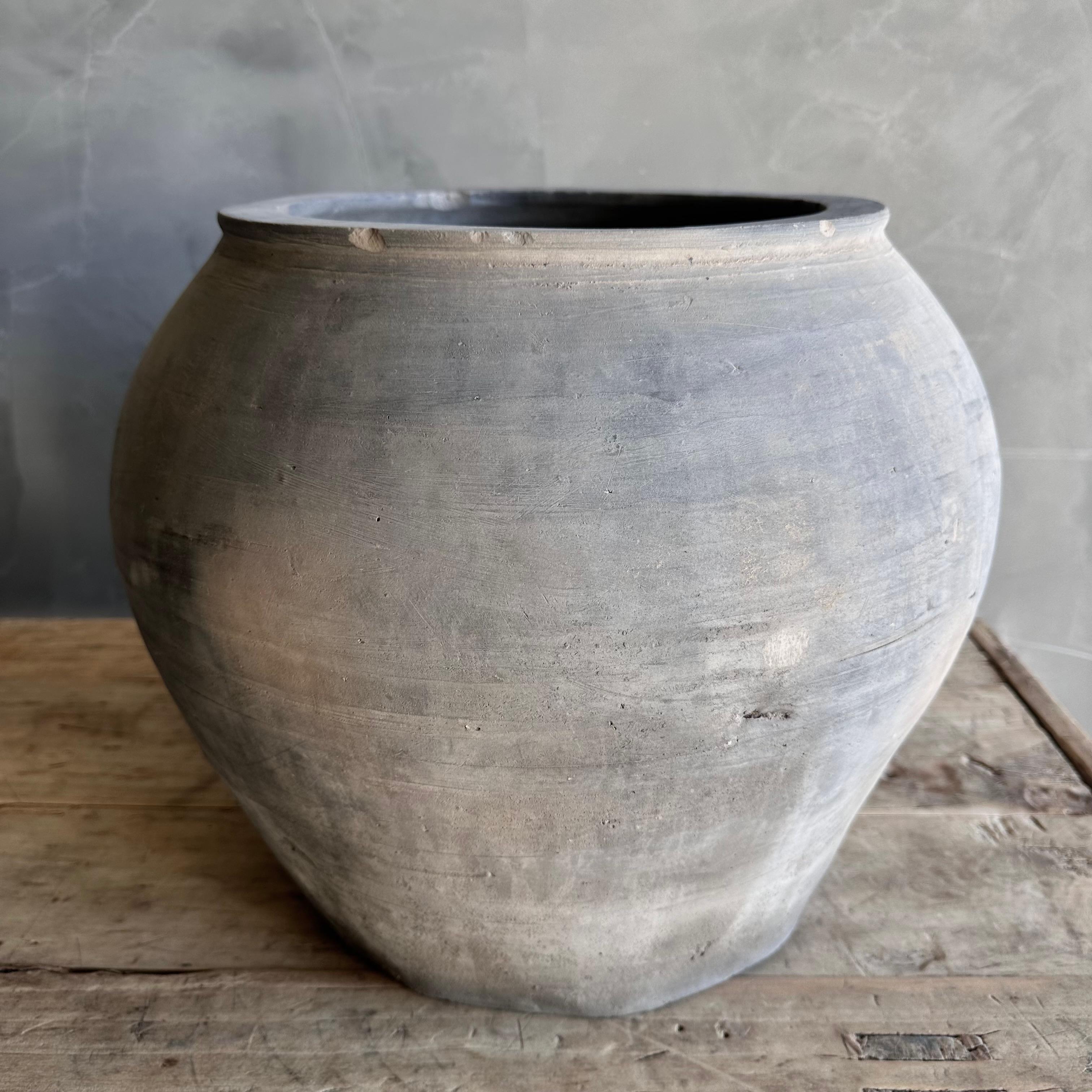 Ceramica ad olio opaca vintage di grandi dimensioni In condizioni buone a Old Town Orange, CA