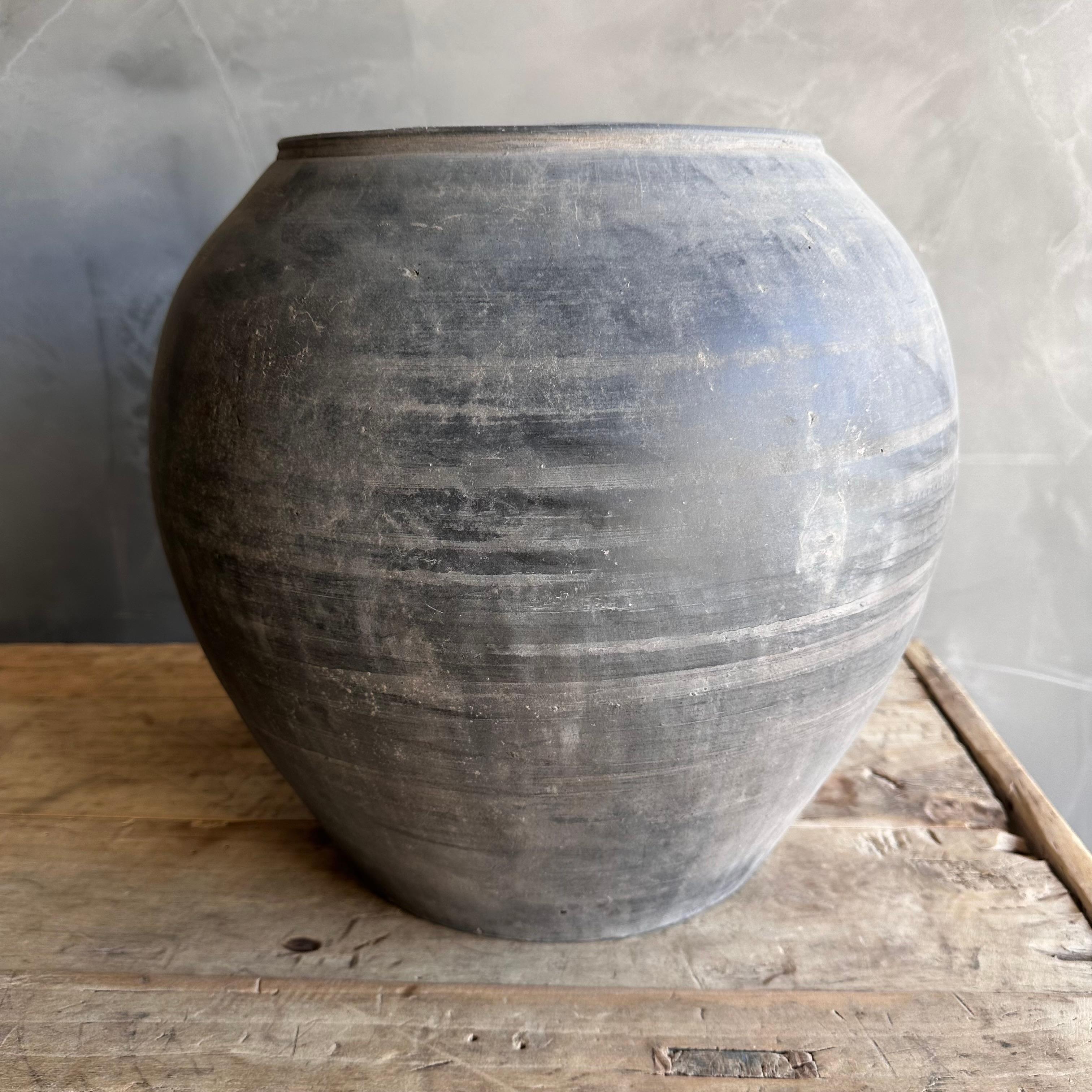Alfarería de aceite mate vintage en tamaño grande siglo XX en venta
