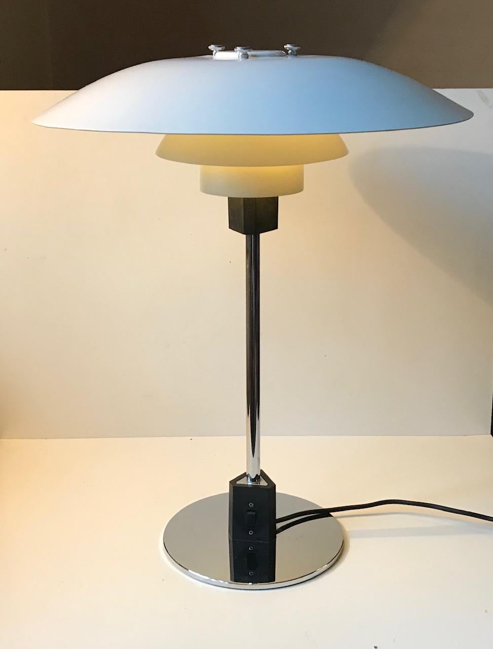 Danish Vintage Matté White PH 4/3 Table Lamp by Poul Henningsen, Louis Poulsen, 1970s
