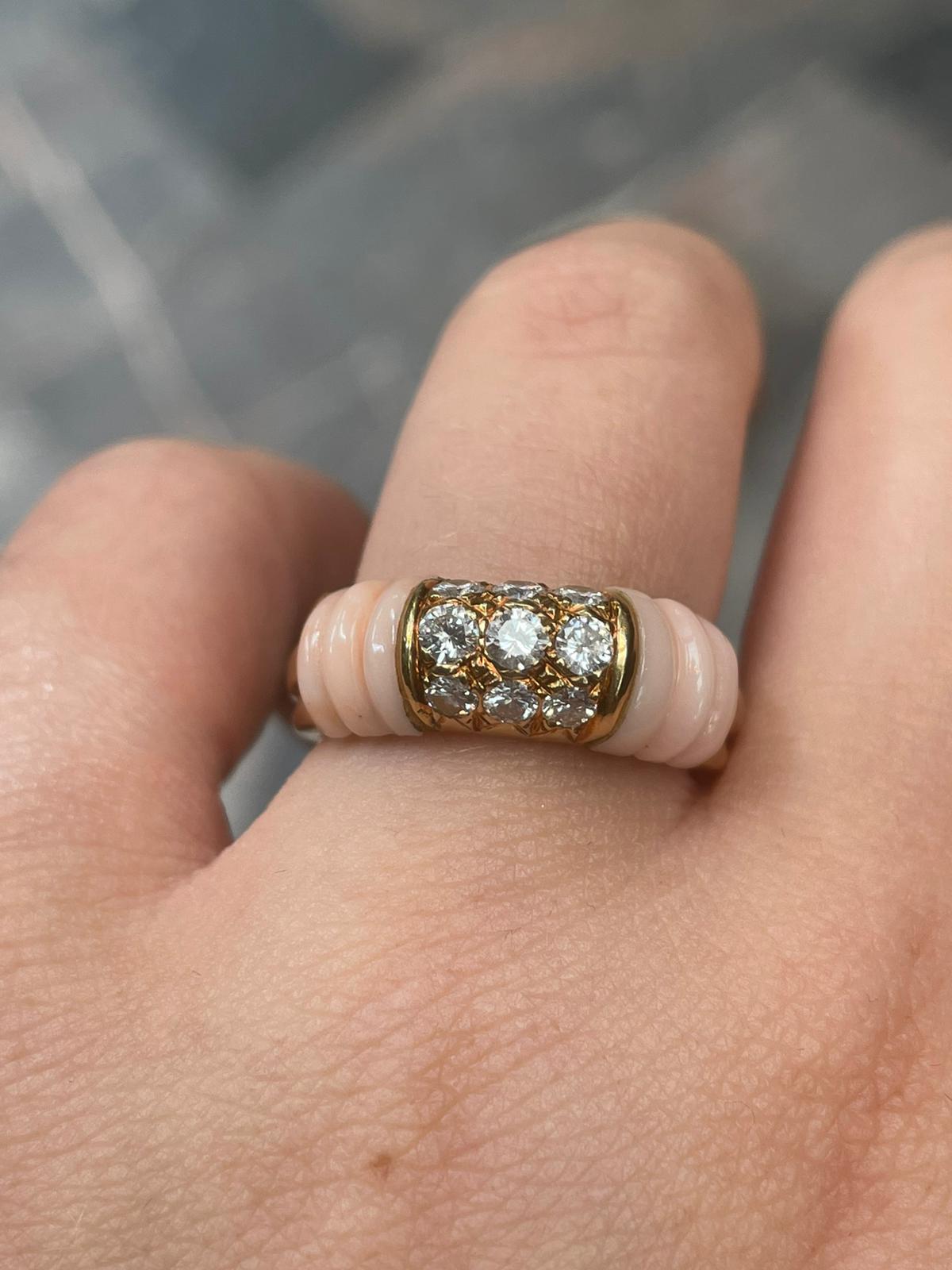 Round Cut Vintage Mauboussin Angel Skin Coral 18 Karat Yellow Gold Diamond Ring For Sale