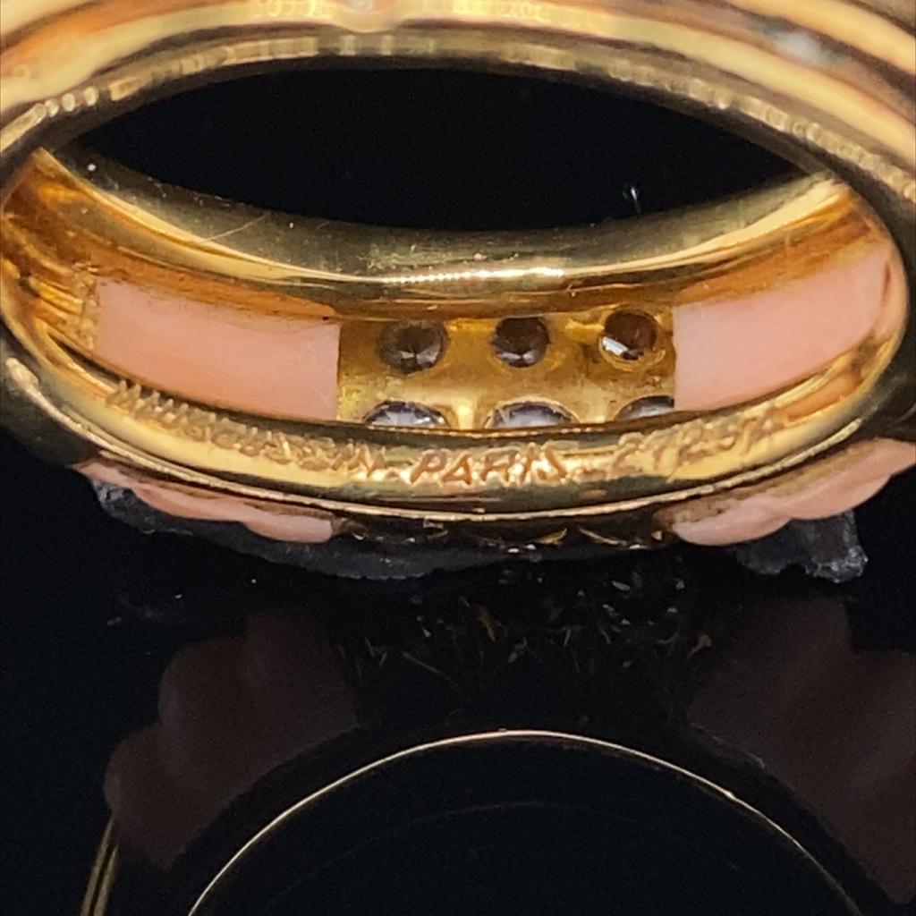 Vintage Mauboussin Angel Skin Coral 18 Karat Yellow Gold Diamond Ring In Good Condition For Sale In London, GB