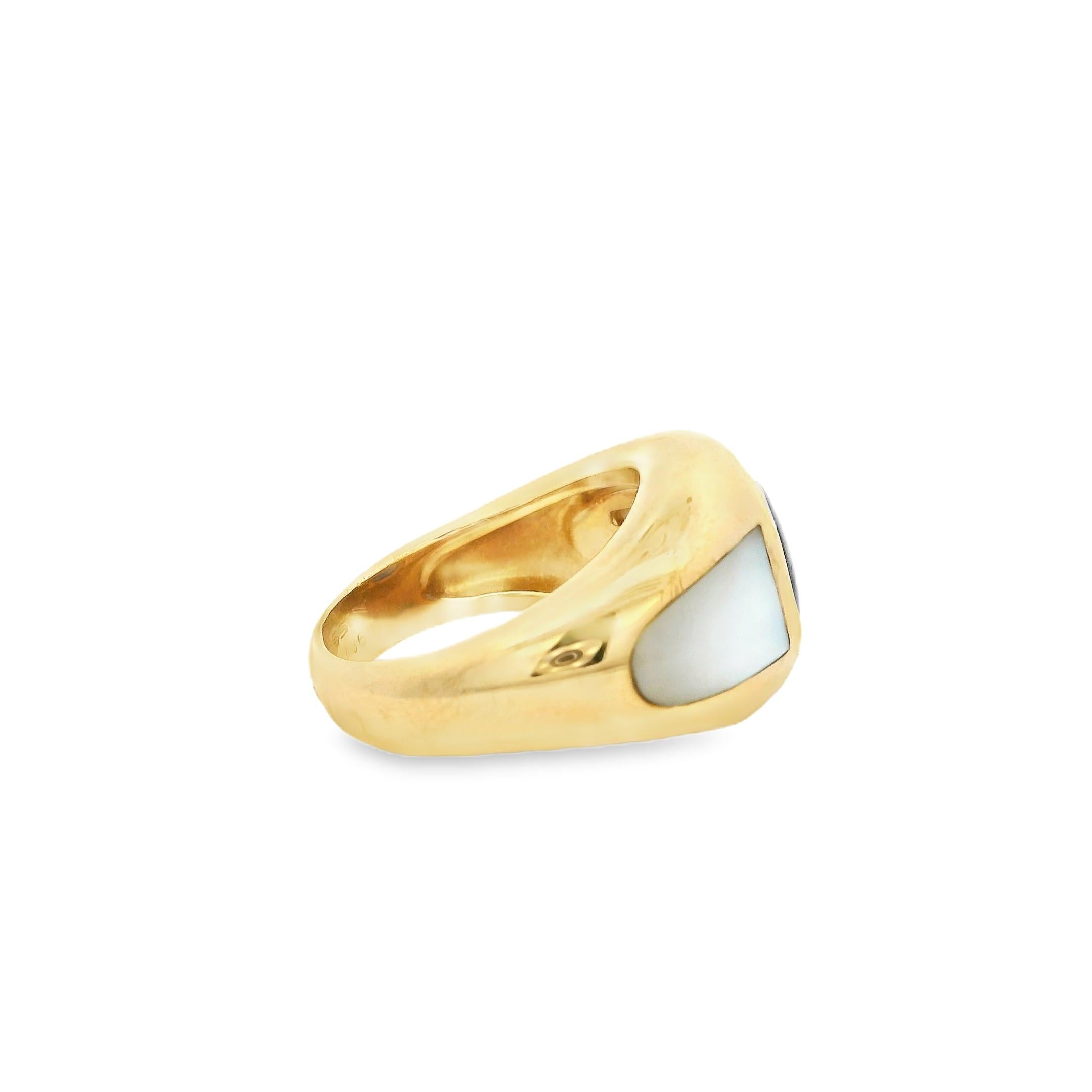 Women's or Men's Vintage Mauboussin Iolite & Mother-of-Pearl Dome Ring in 18K Yellow Gold For Sale