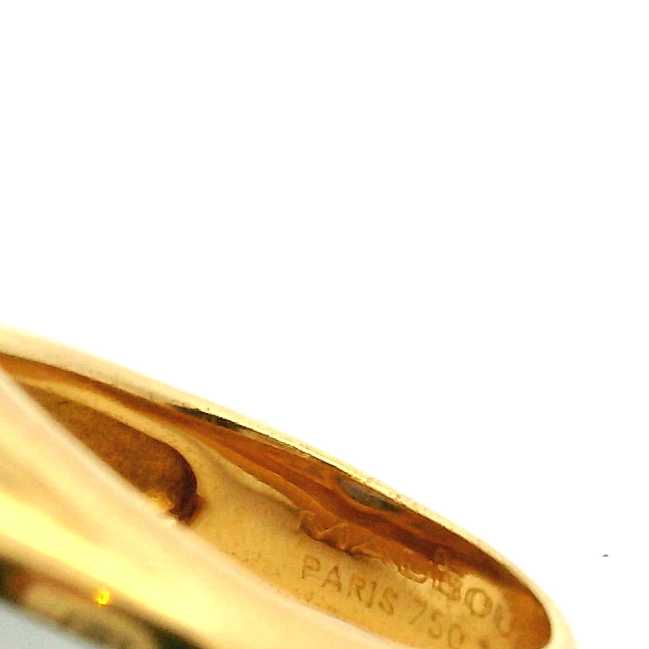 Vintage Mauboussin Iolite & Mother-of-Pearl Gypsy Dome Ring in 18K Yellow Gold en vente 4