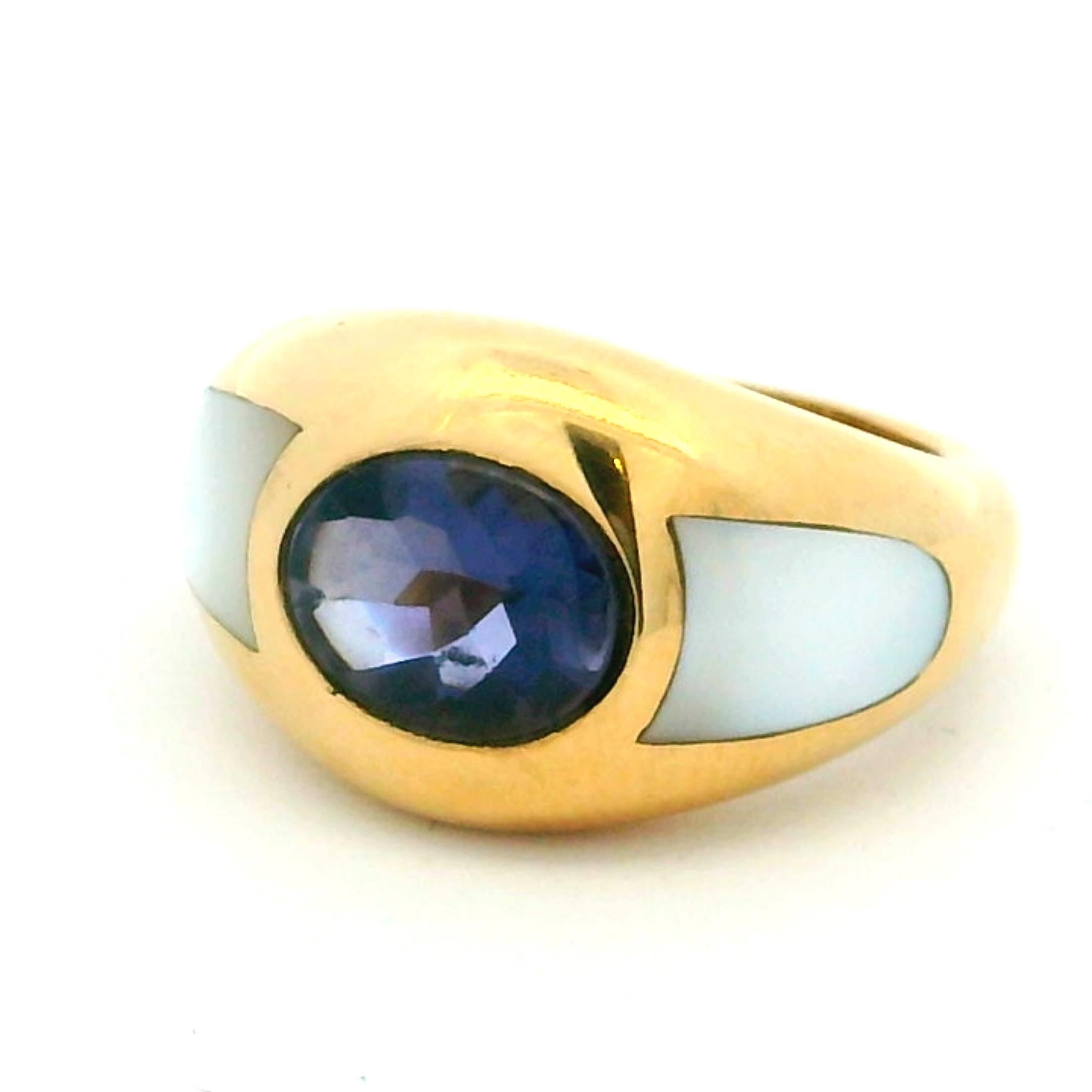 Vintage Mauboussin Iolite & Mother-of-Pearl Gypsy Dome Ring in 18K Yellow Gold en vente 3