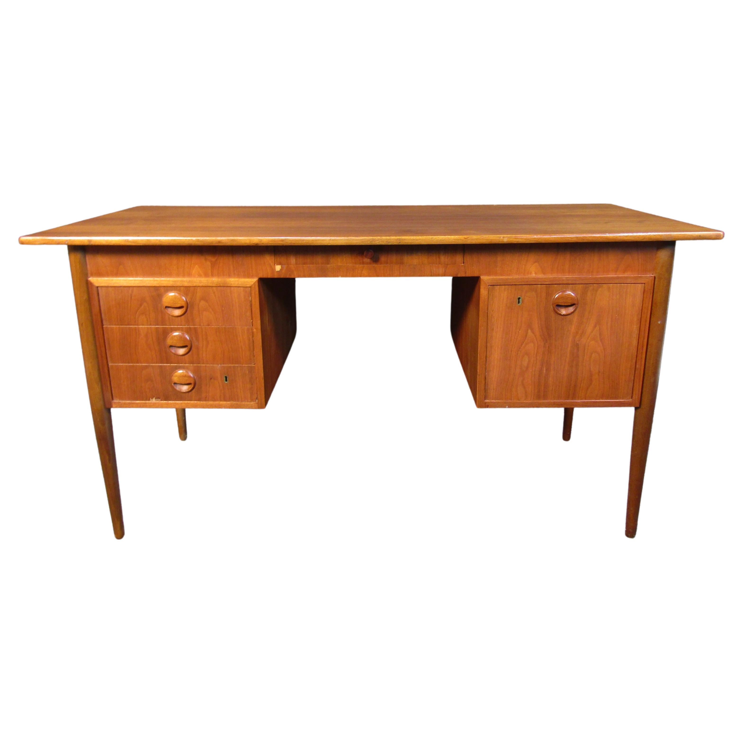 Vintage Maurice Villency Mid-Century Teak Desk For Sale