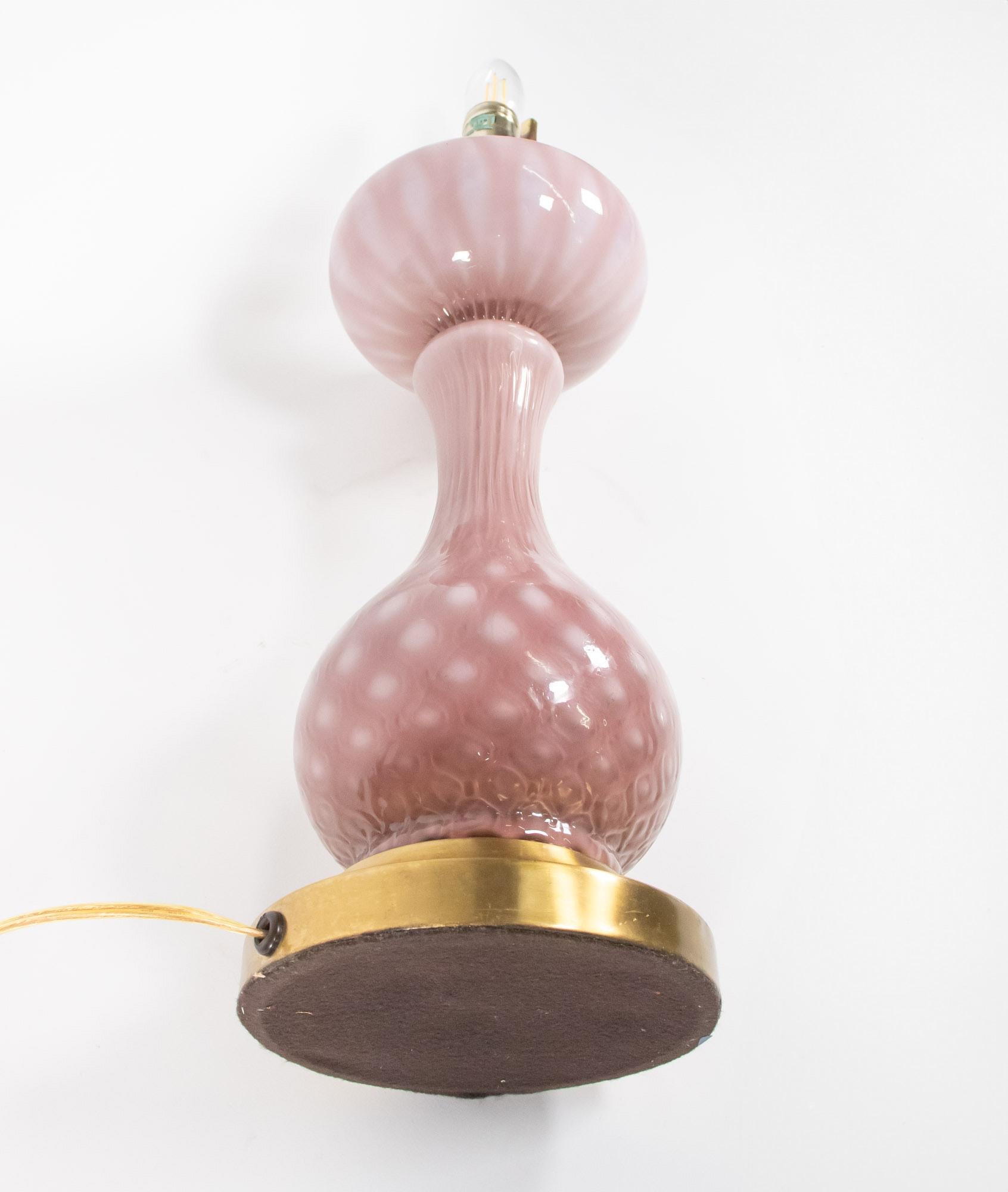 Lampe de table Murano mauve attribuée à Barovier & Toso en vente 1