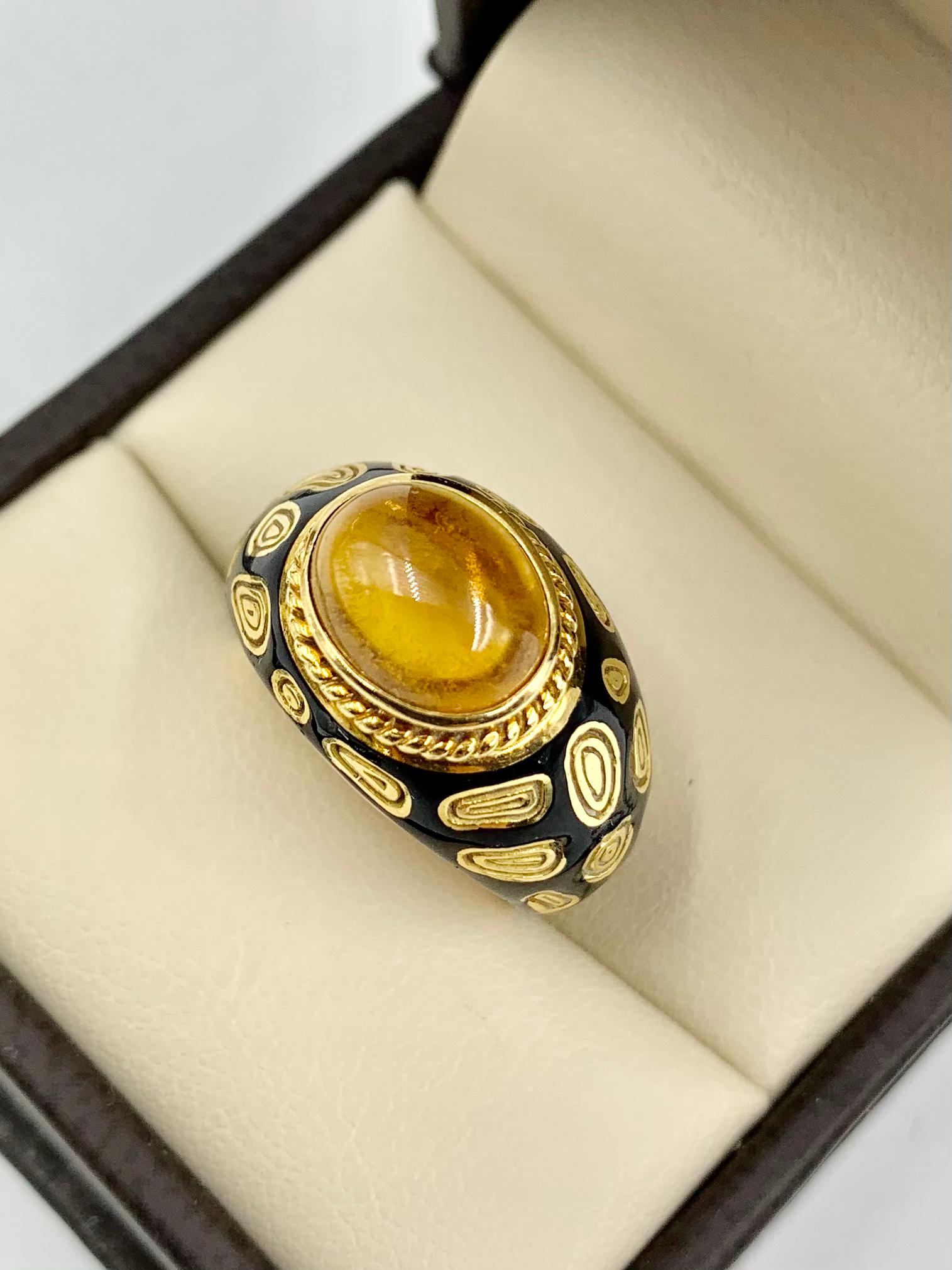 Modern Vintage Mavito 18 Karat Yellow Gold Leopard Eye Enamel Cabochon Citrine Ring For Sale