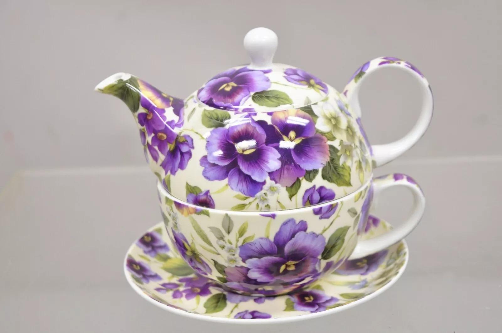 Vintage Maxwell & Williams “Cream Pansy” Tea Set w/ Teapot, Teacup, & Saucer For Sale 5