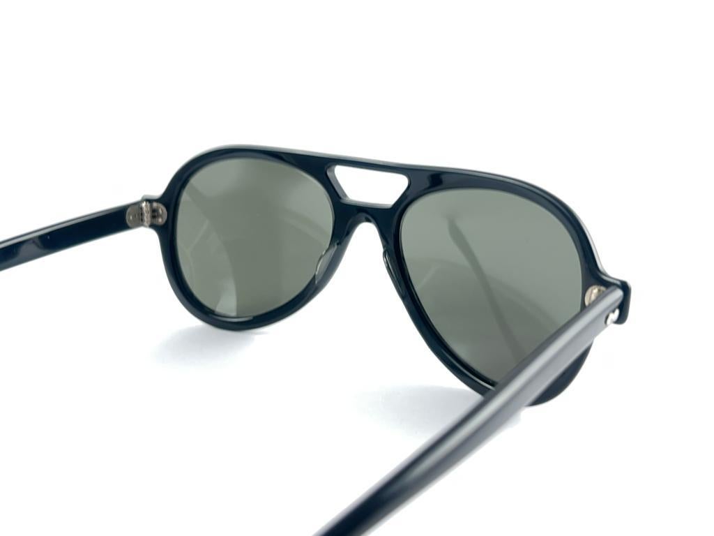 Occhiali da sole vintage May Black Pilot con montatura solida Made In Usa 1970's in vendita 5