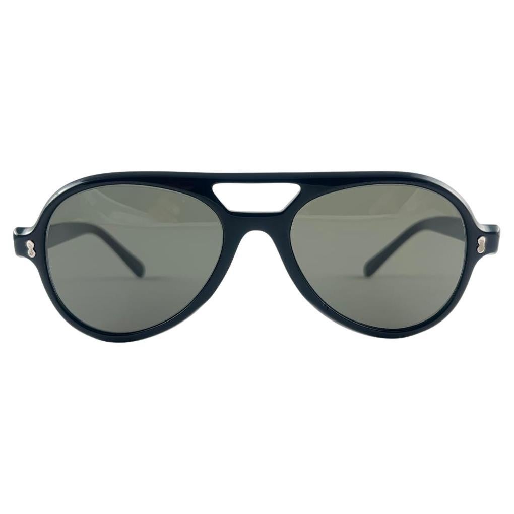 Occhiali da sole vintage May Black Pilot con montatura solida Made In Usa 1970's