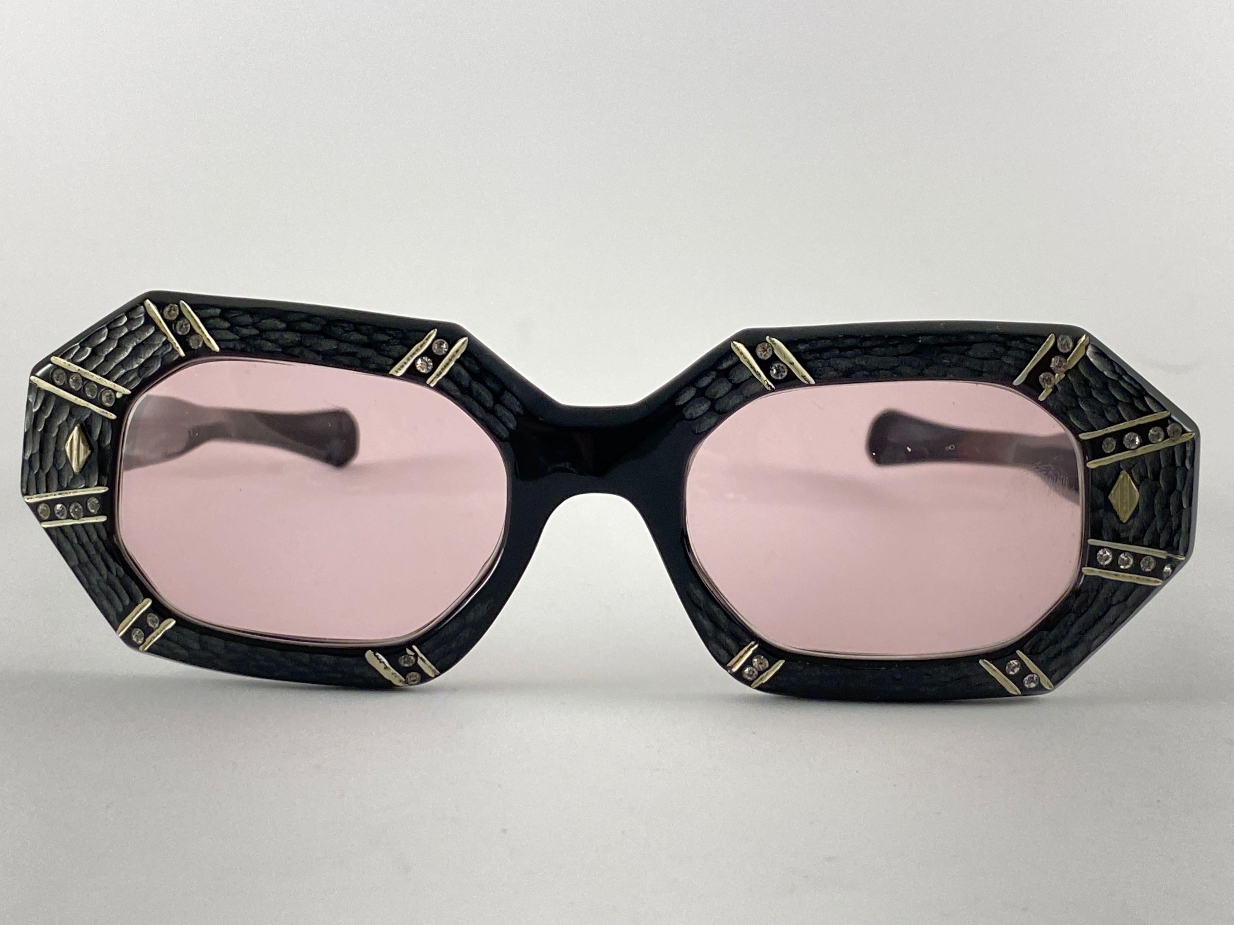 Noir Lunettes de soleil vintage noires et blanches « » May, fabriquées aux États-Unis, années 1980 en vente